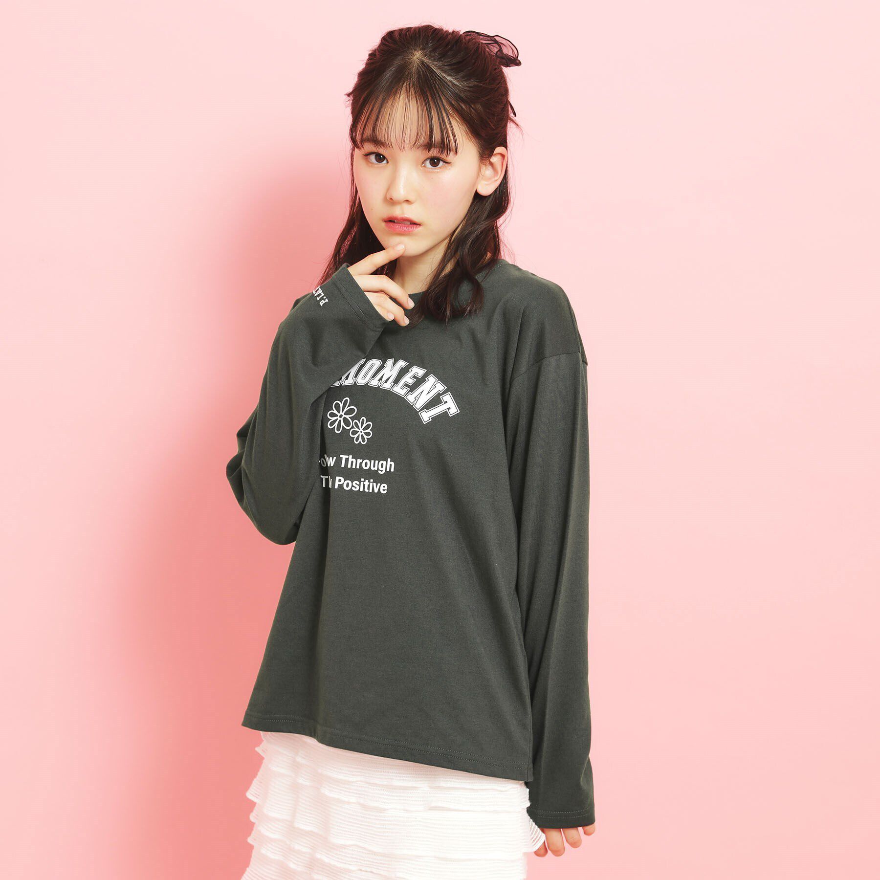 PINK-latte「カレッジフラワーロンT」|Tシャツ・カットソー|グレー(012)