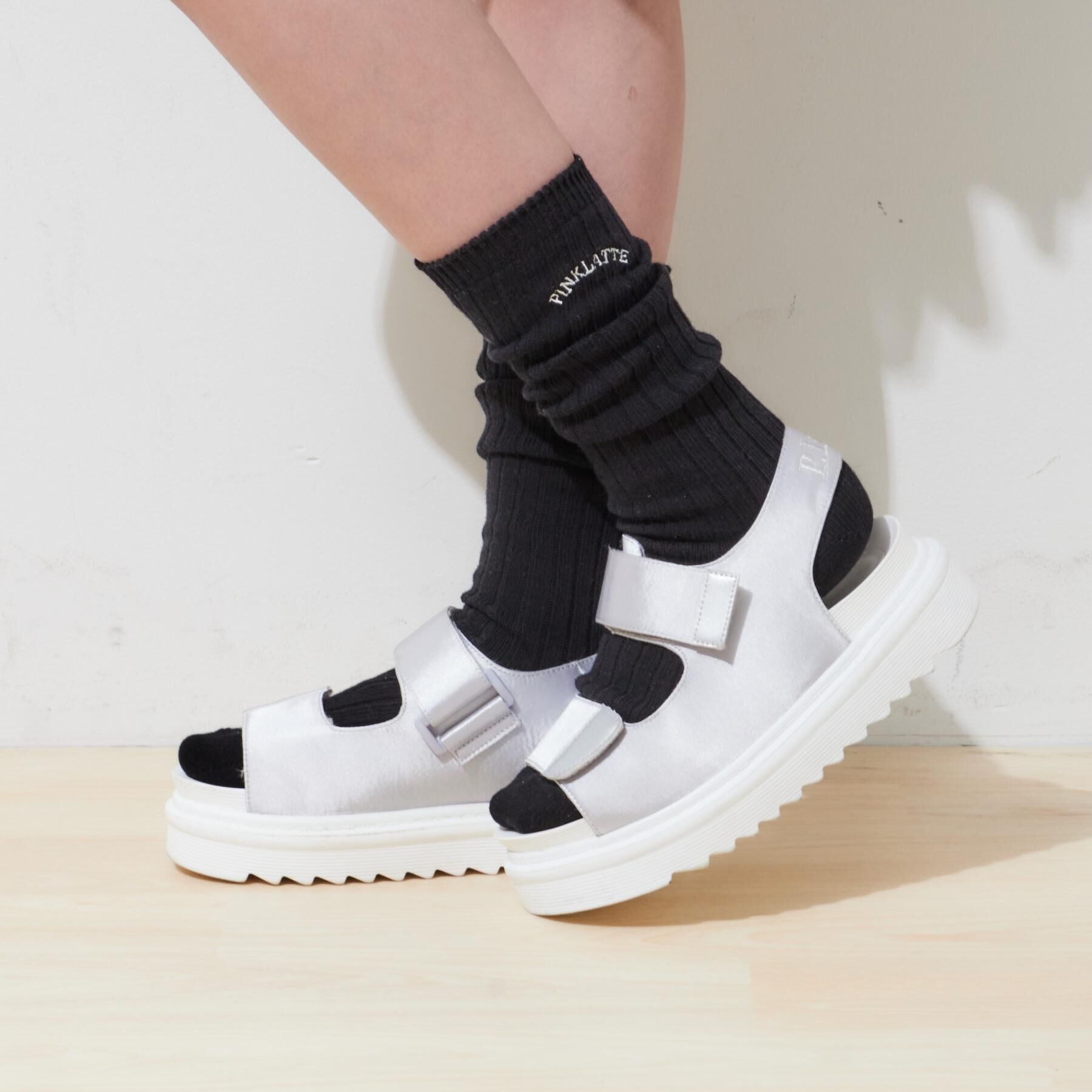 PINK-latte「太ベルトサンダル」|サンダル|