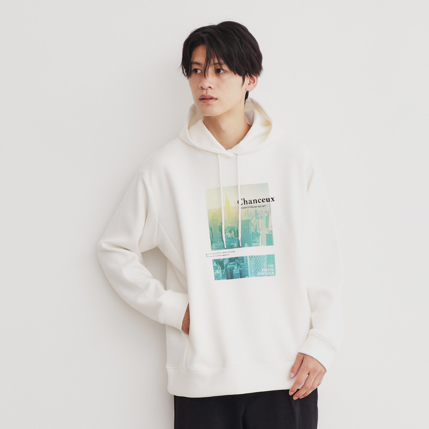 THE SHOP TK「プリントダンボールパーカー ビッグシルエット／ユニセックス」|パーカー|オフホワイト(103