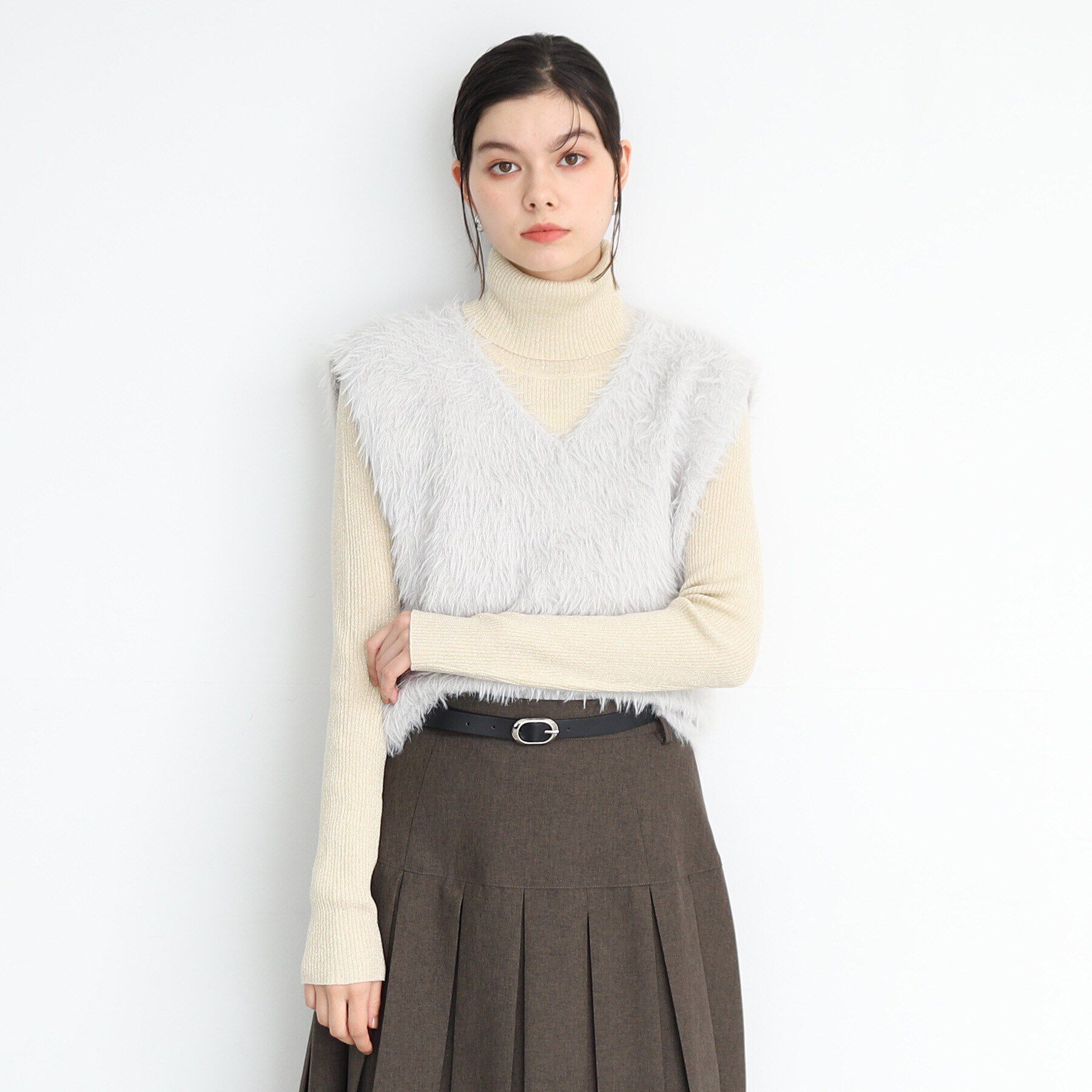 THE SHOP TK「【ヒルナンデス！で紹介】Vネックフェザーベスト/洗える」|ベスト・ジレ|