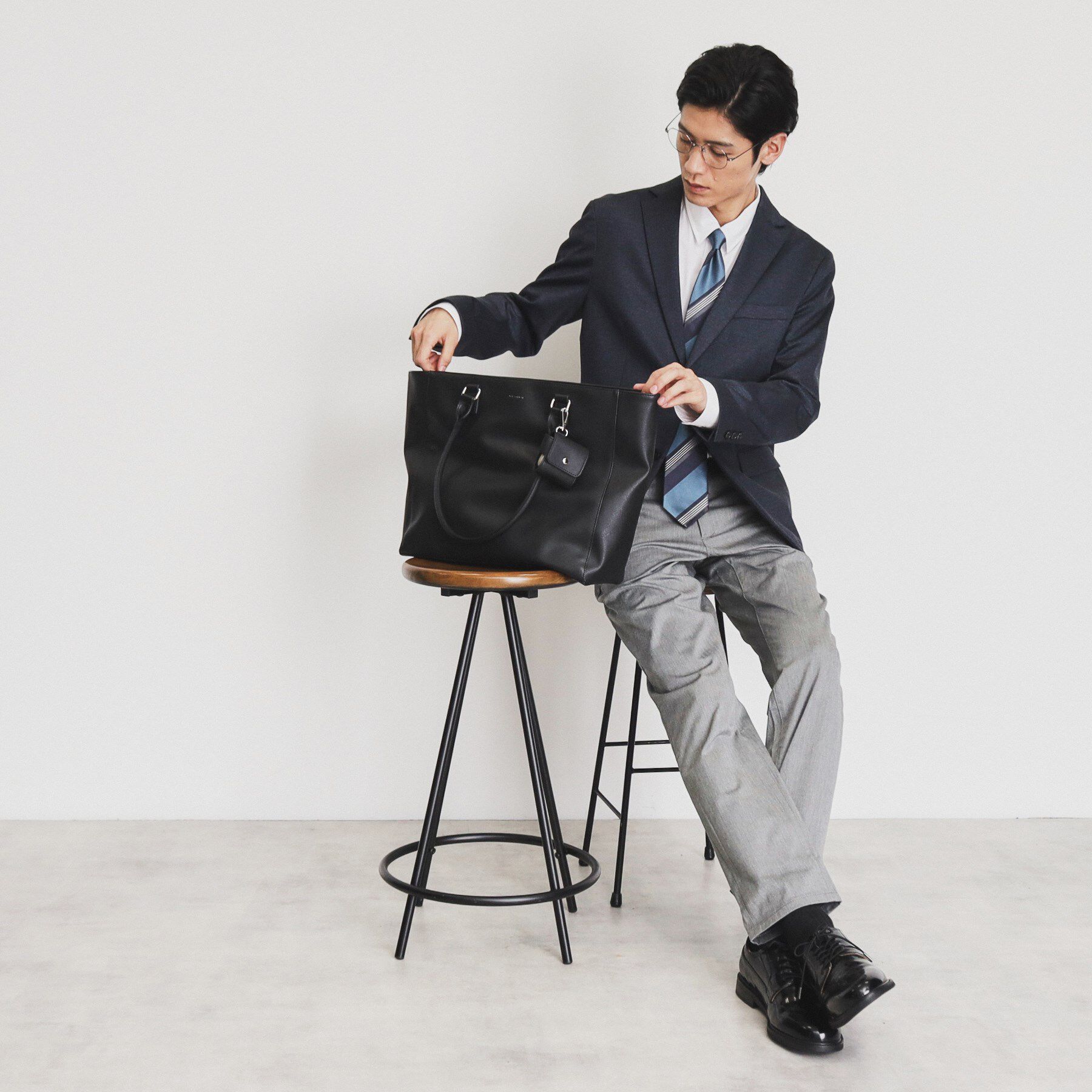 THE SHOP TK「【A4サイズ／ビジネスでも使える】合皮トートバッグ イヤホンケース付き」|トートバッグ|