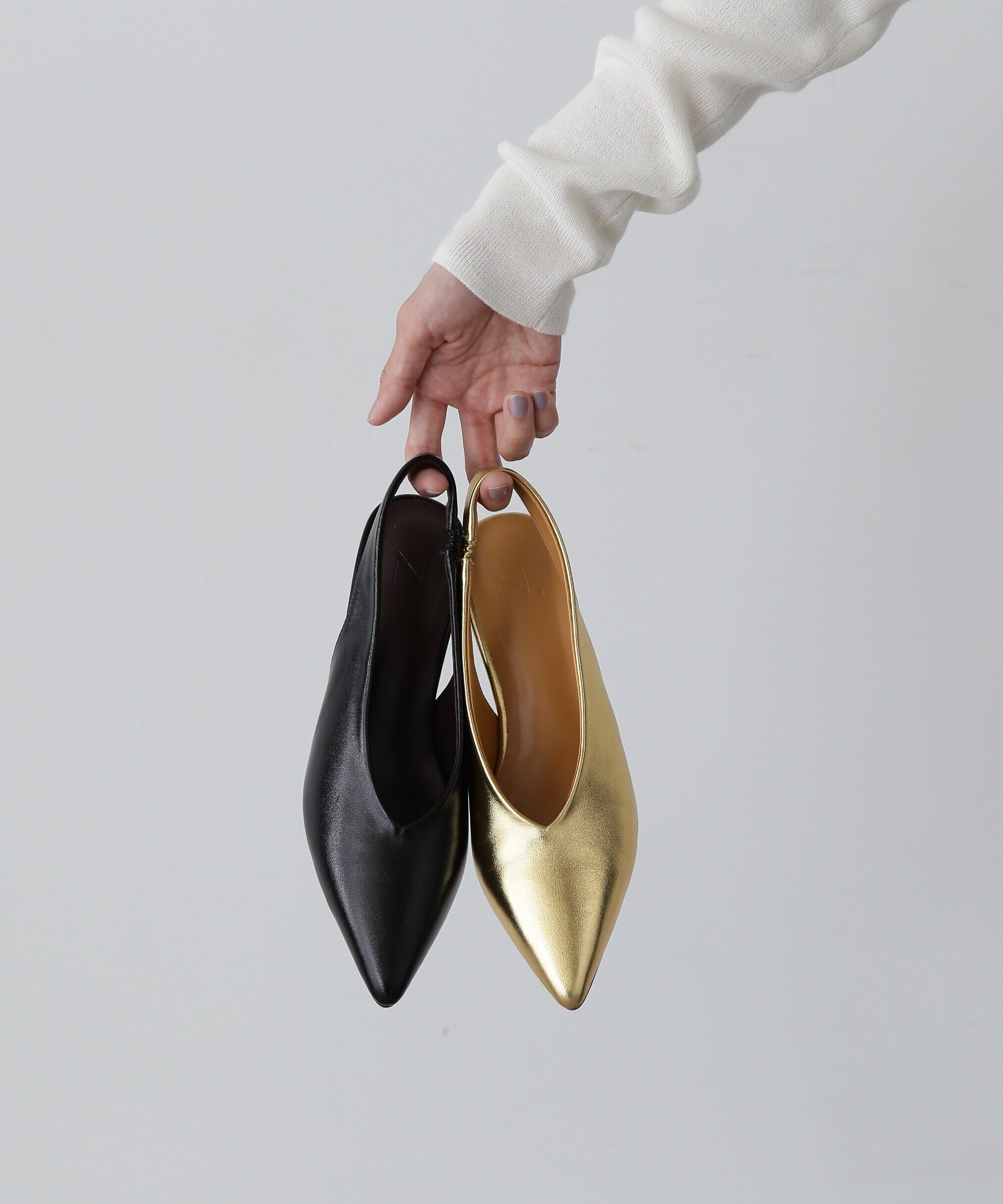  「ポインテッドバックストラップパンプス」|その他|