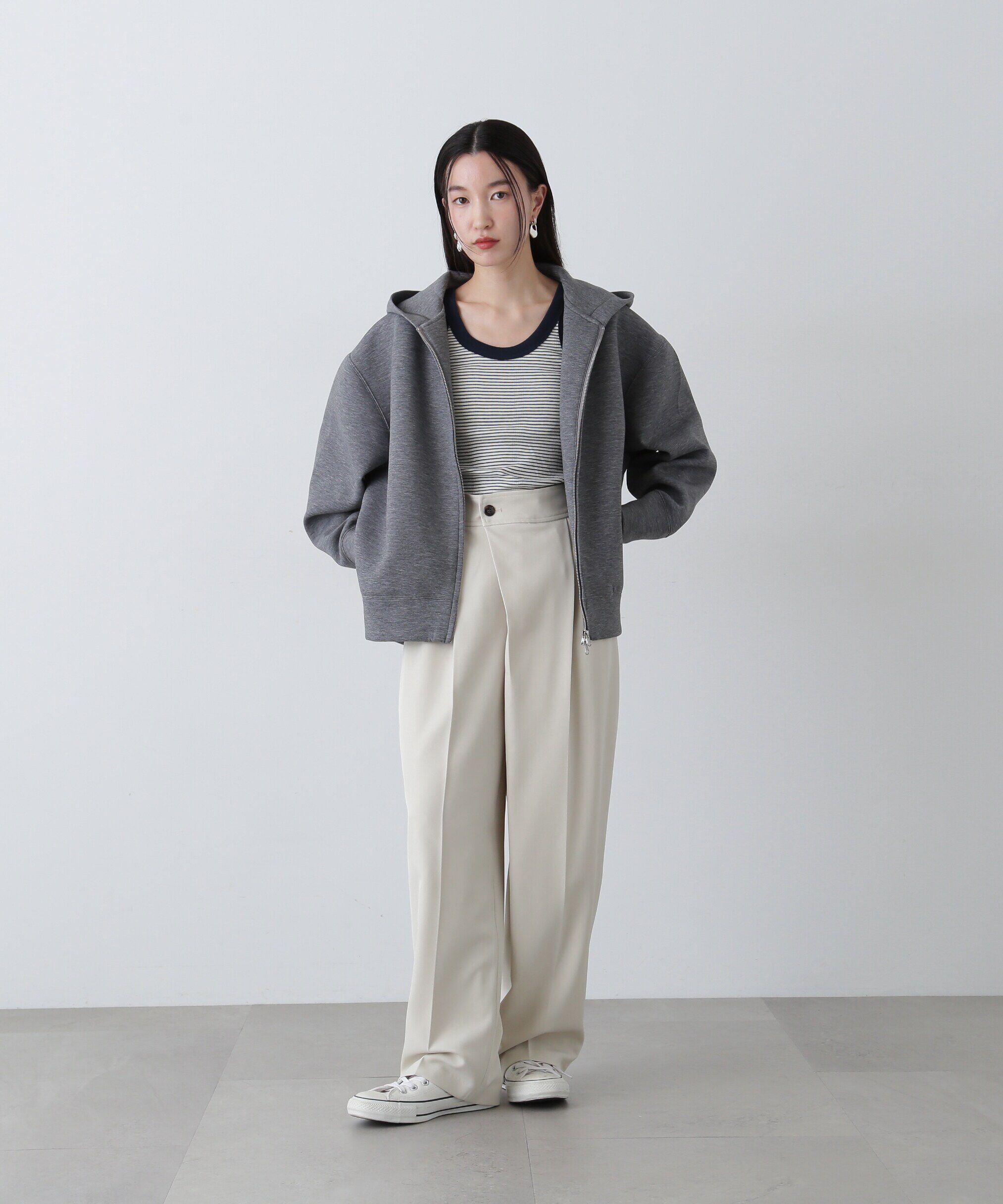  「ダンボールフォルムジップフーディー」|Tシャツ・カットソー|