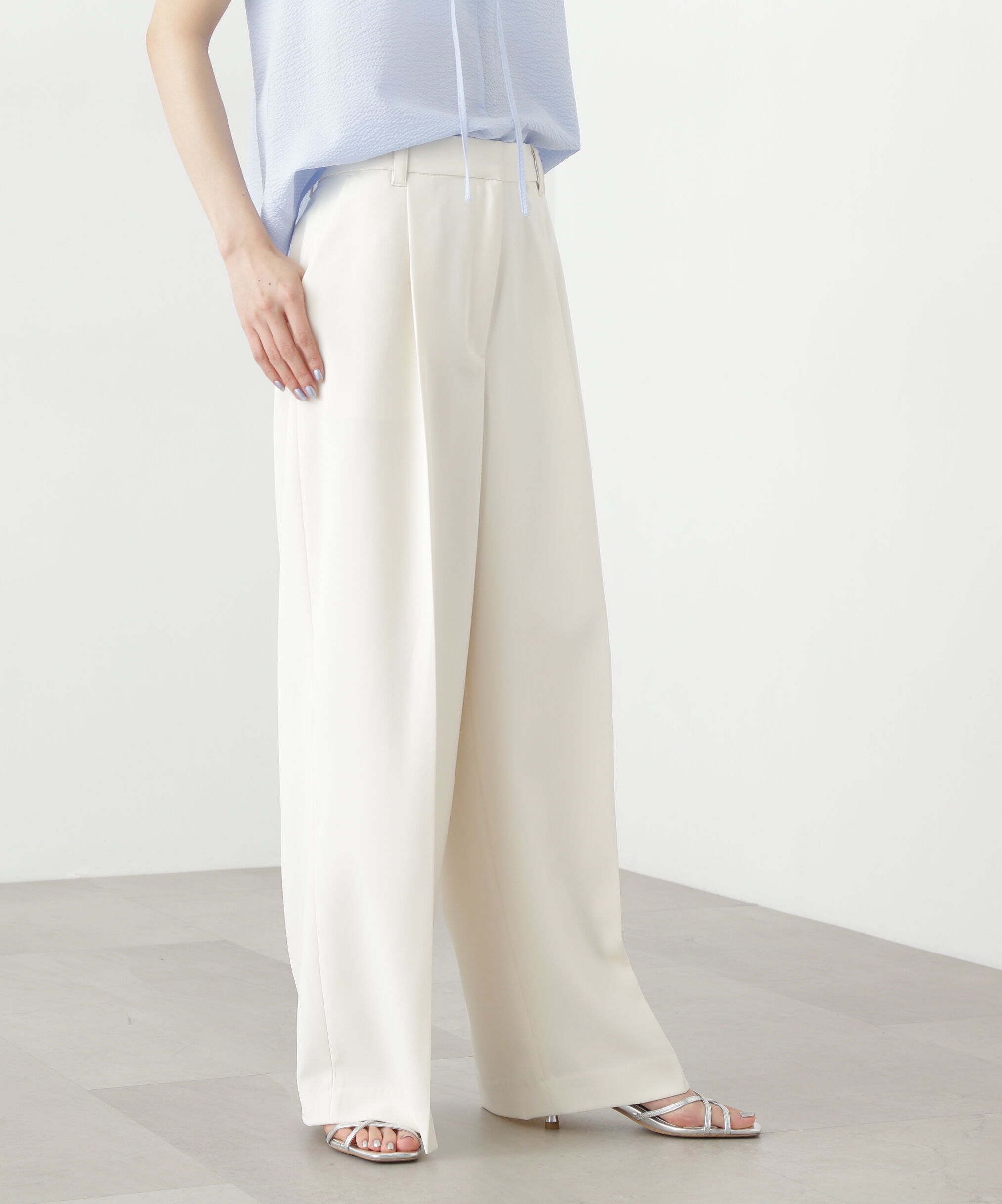  「ライトタックワイドパンツ」|その他|