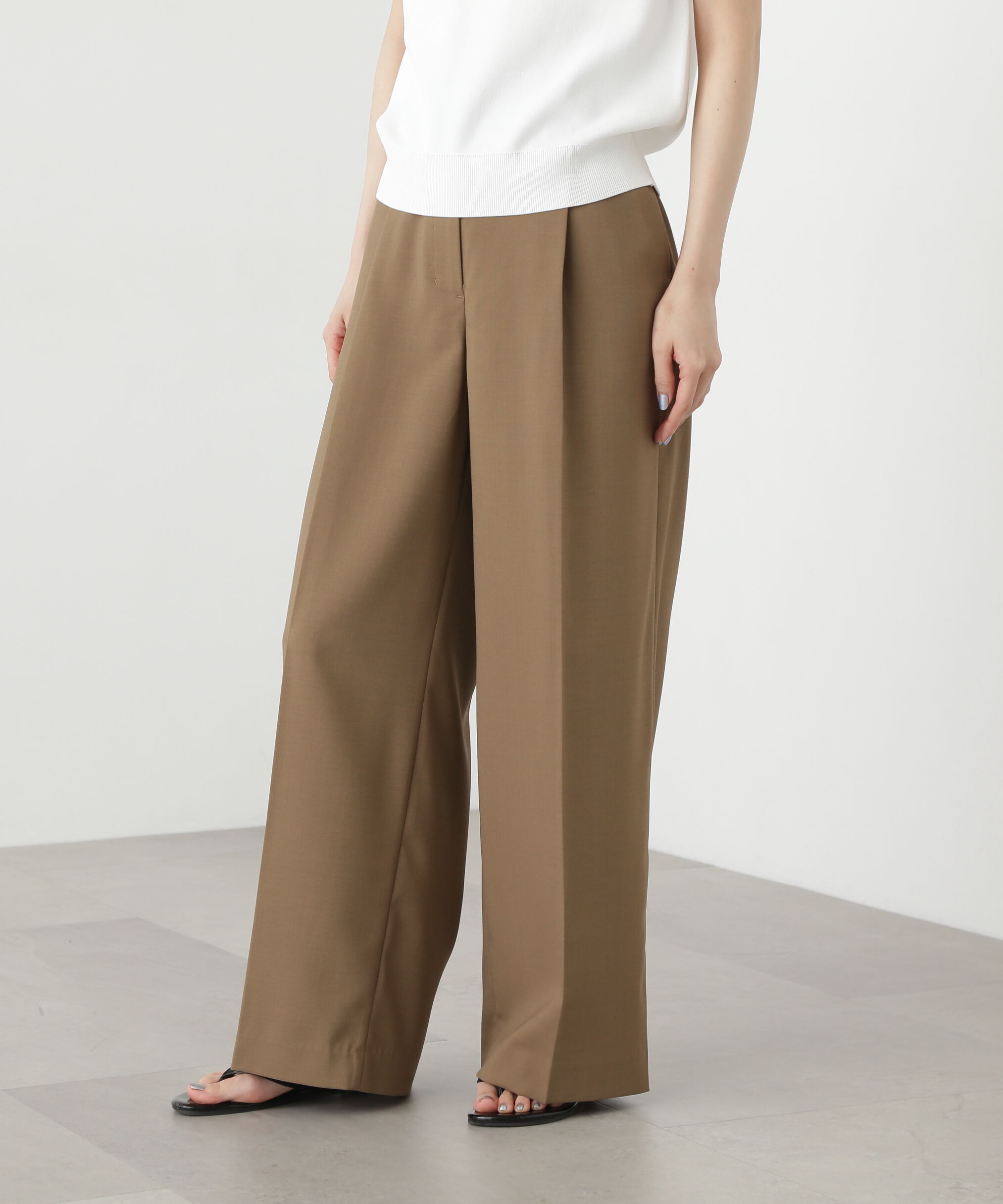  「ライトタックワイドパンツ」|その他|