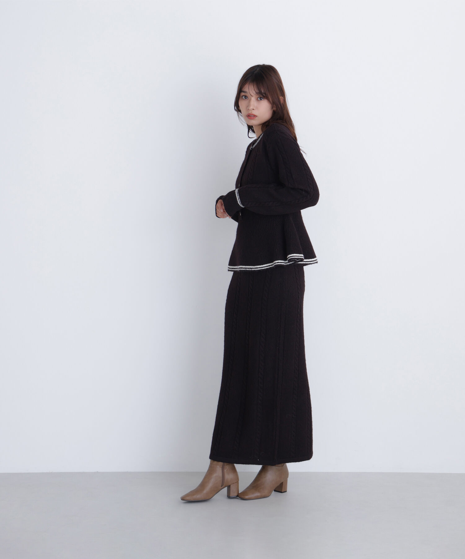  「ペプラムケーブルニットセットアップ」|ワンピース|