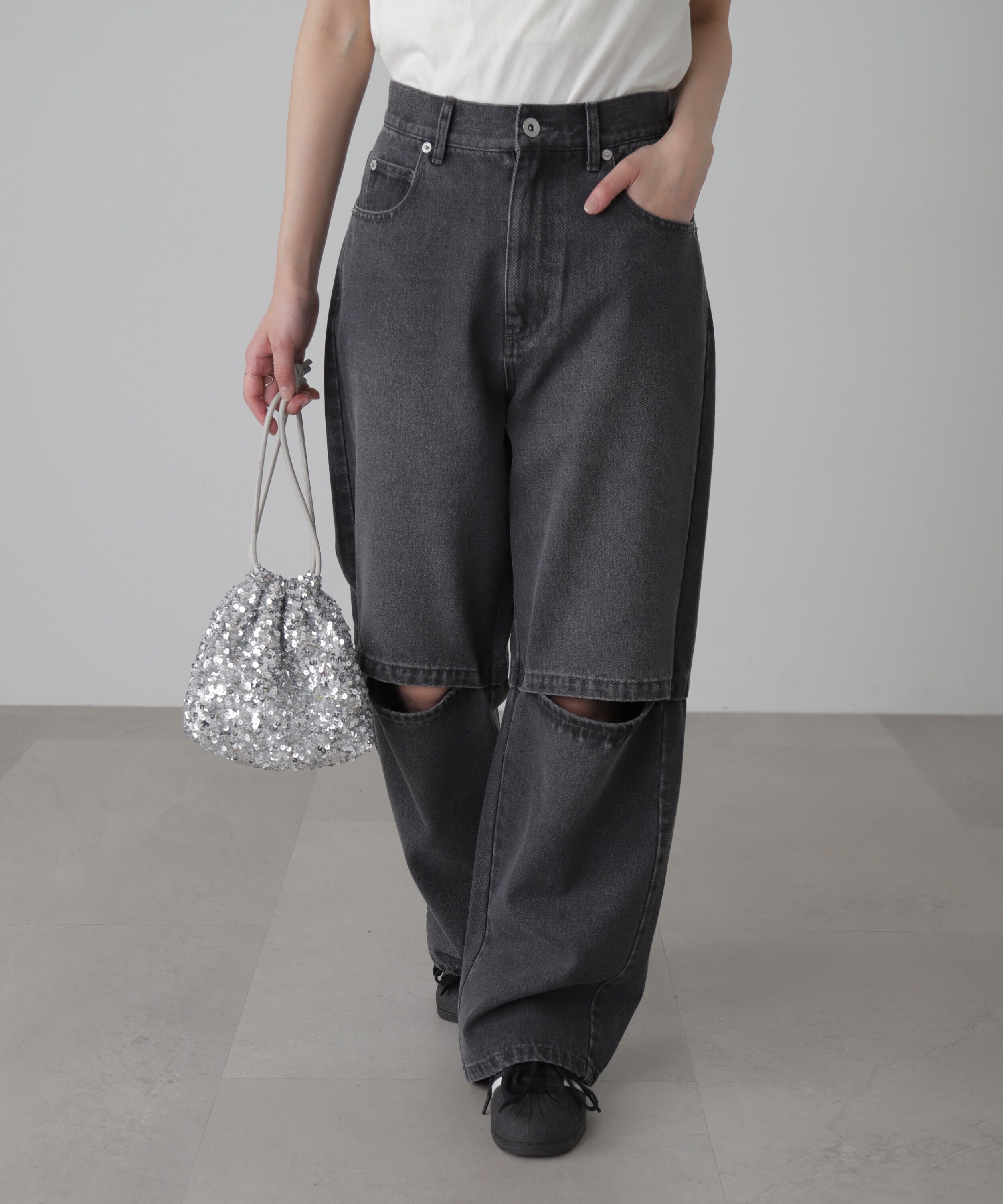  「[低身長サイズ/Sシリーズ]ニーオープンストレートデニムパンツ」|その他|ブラック1