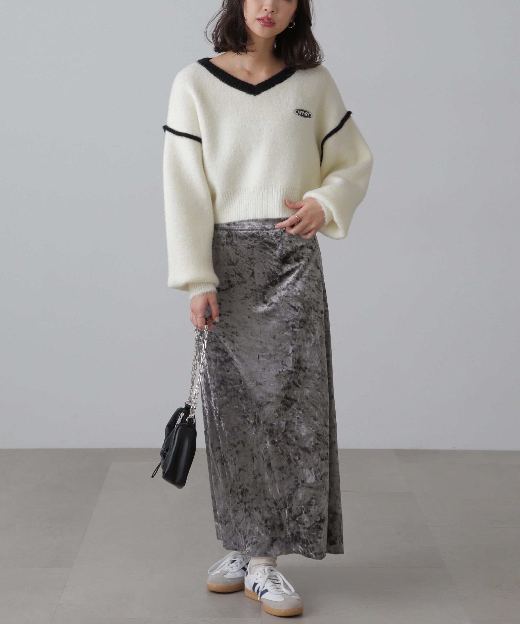  「Vネック配色ショート丈ニット」|ニット・セーター|