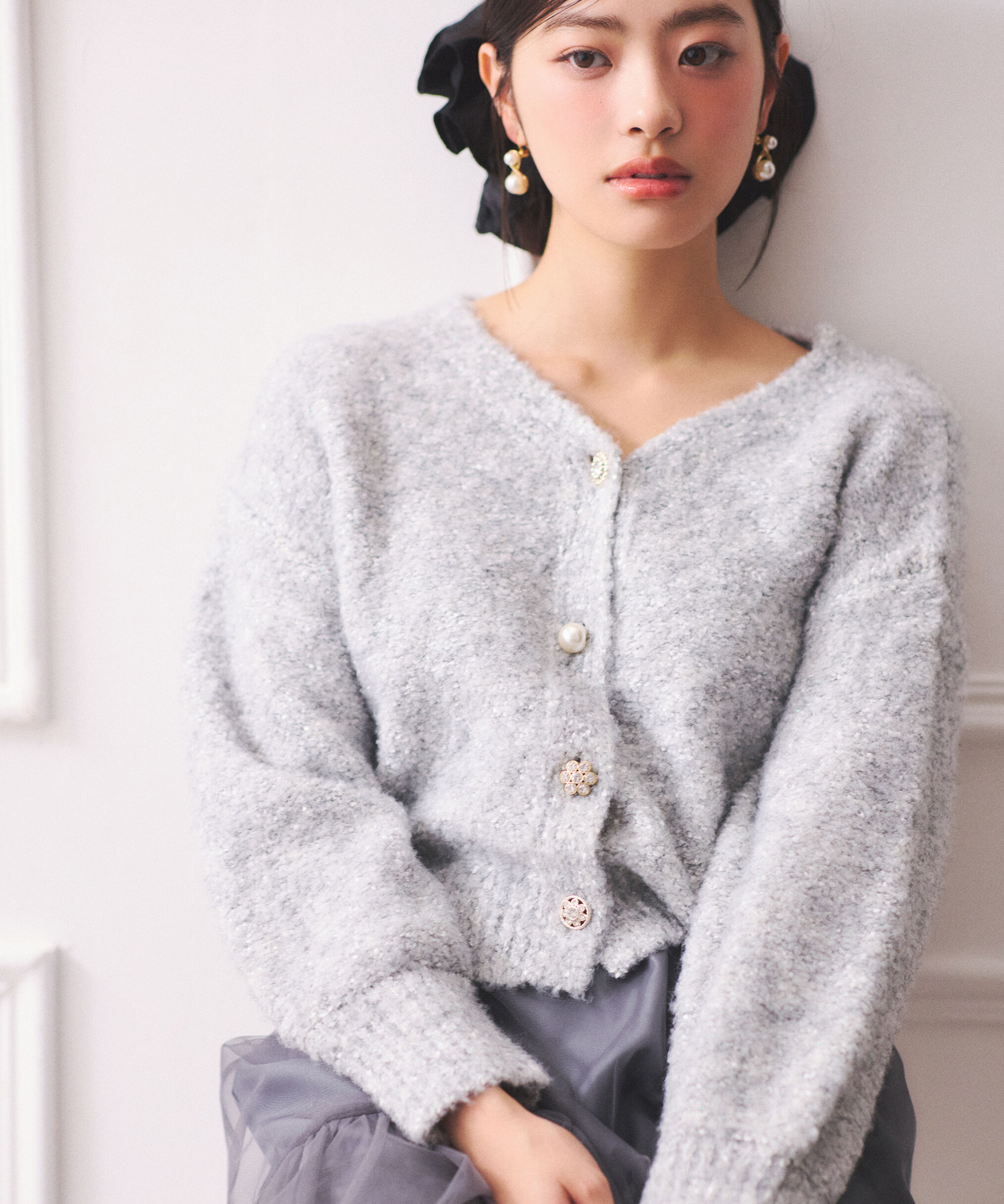 PROPORTION BODY DRESSING「《EDIT COLOGNE》ファンシーヤーンビジューカディガン 25AW」|カーディガン|グレー