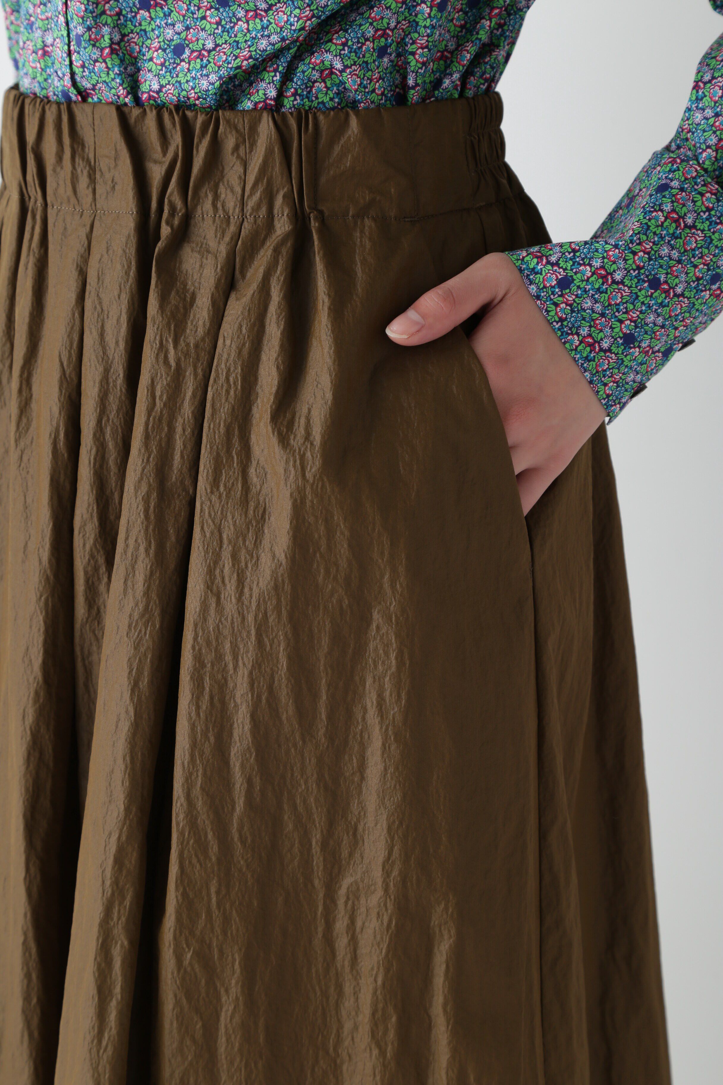  「◆ナイロンシャインサテンスカート」|スカート|