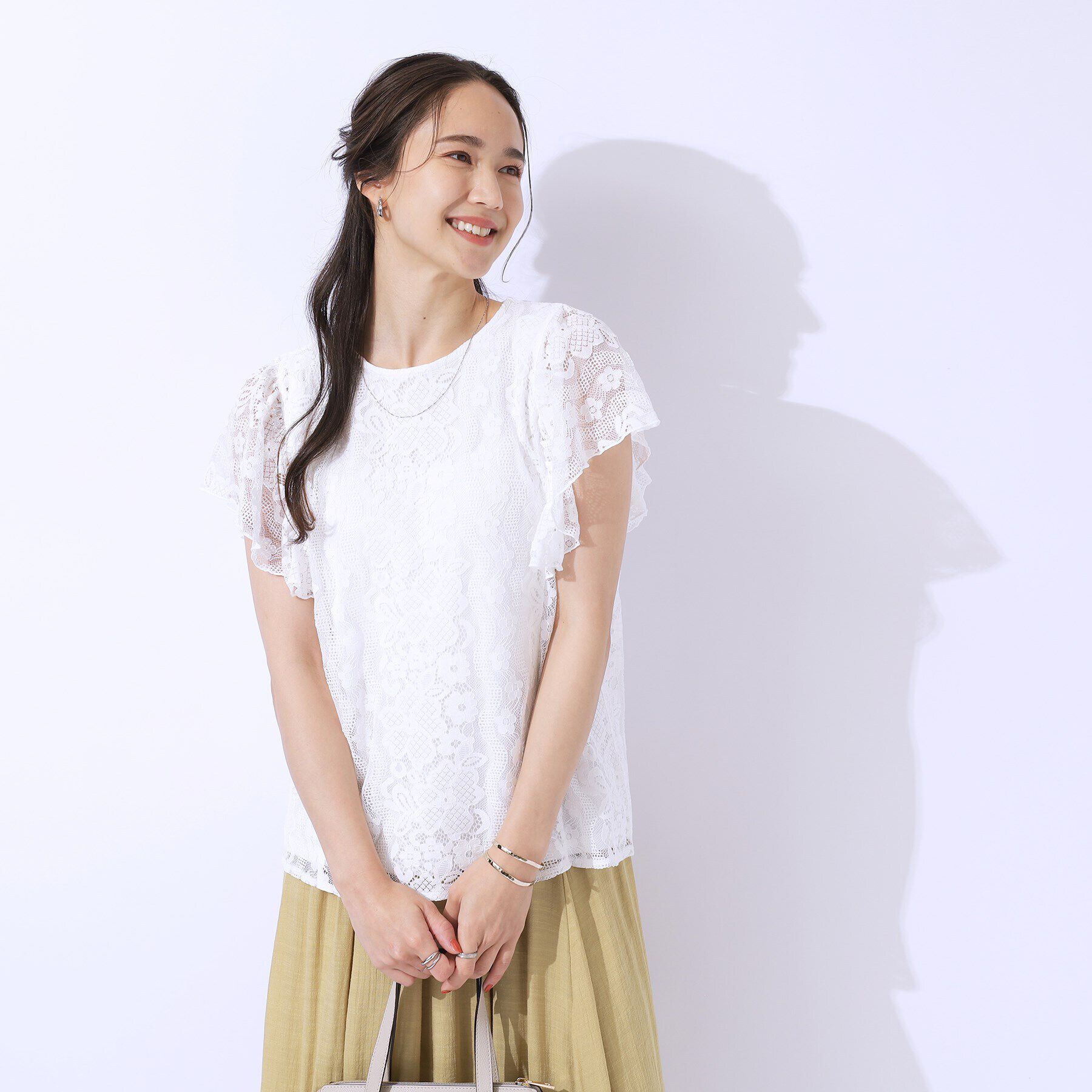 SHOO･LA･RUE「【無理せずキレイ】ブラウス見え お袖フリルレーストップス」|Tシャツ・カットソー|