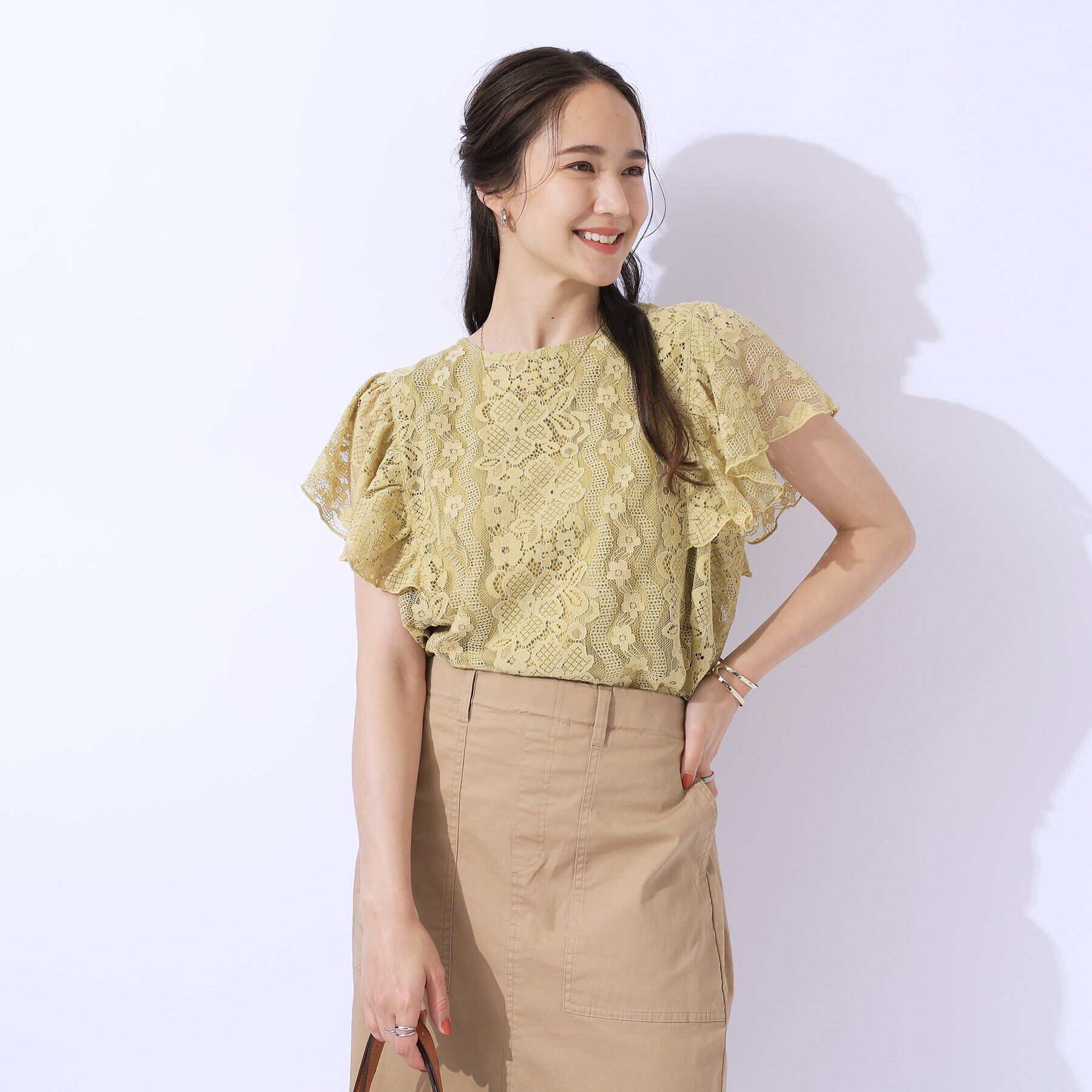 SHOO･LA･RUE「【無理せずキレイ】ブラウス見え お袖フリルレーストップス」|Tシャツ・カットソー|