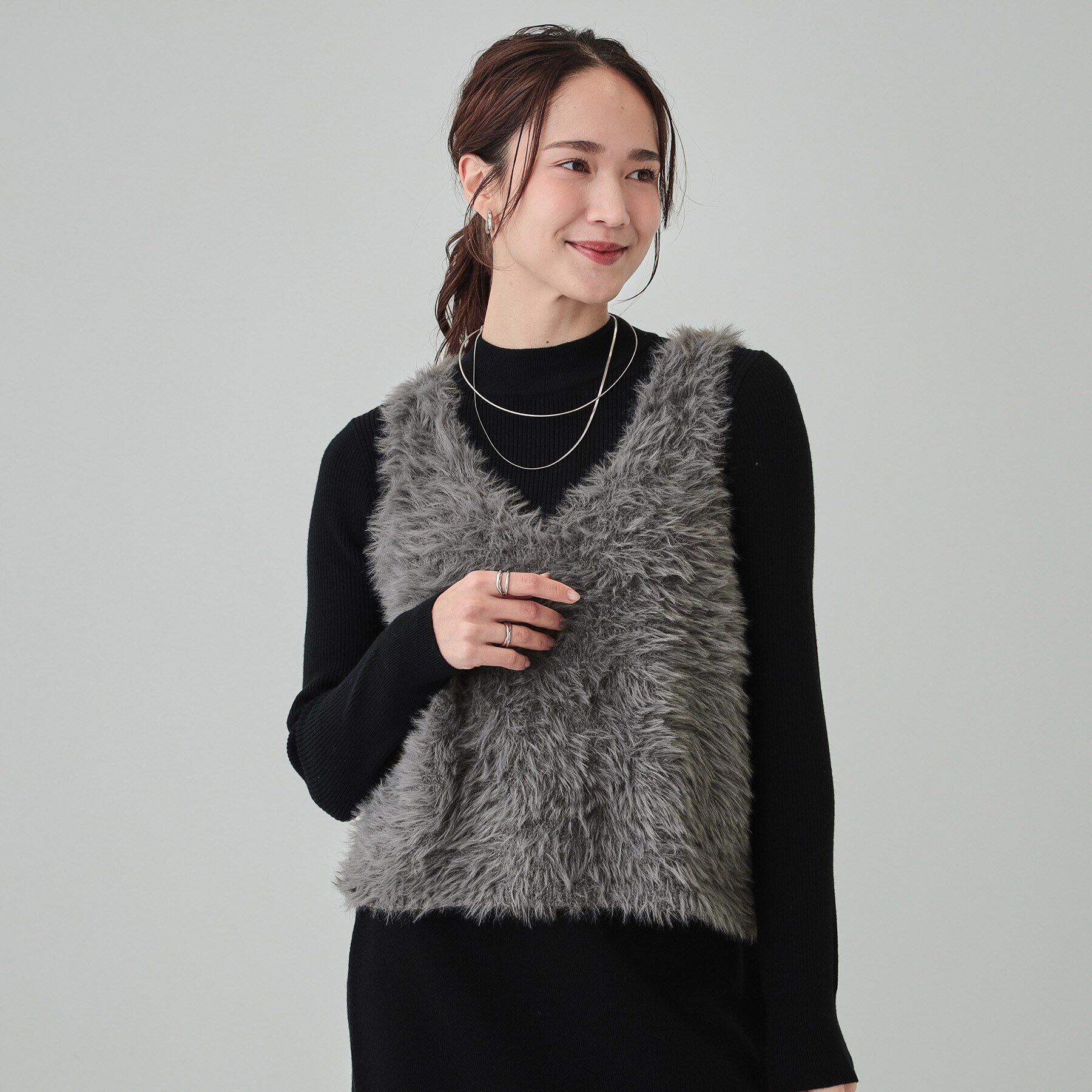 SHOO･LA･RUE「【S-LL/2点セット】大人のフェミニンカジュアルに　フェザー調ベスト+リブニット」|ニット・セーター|