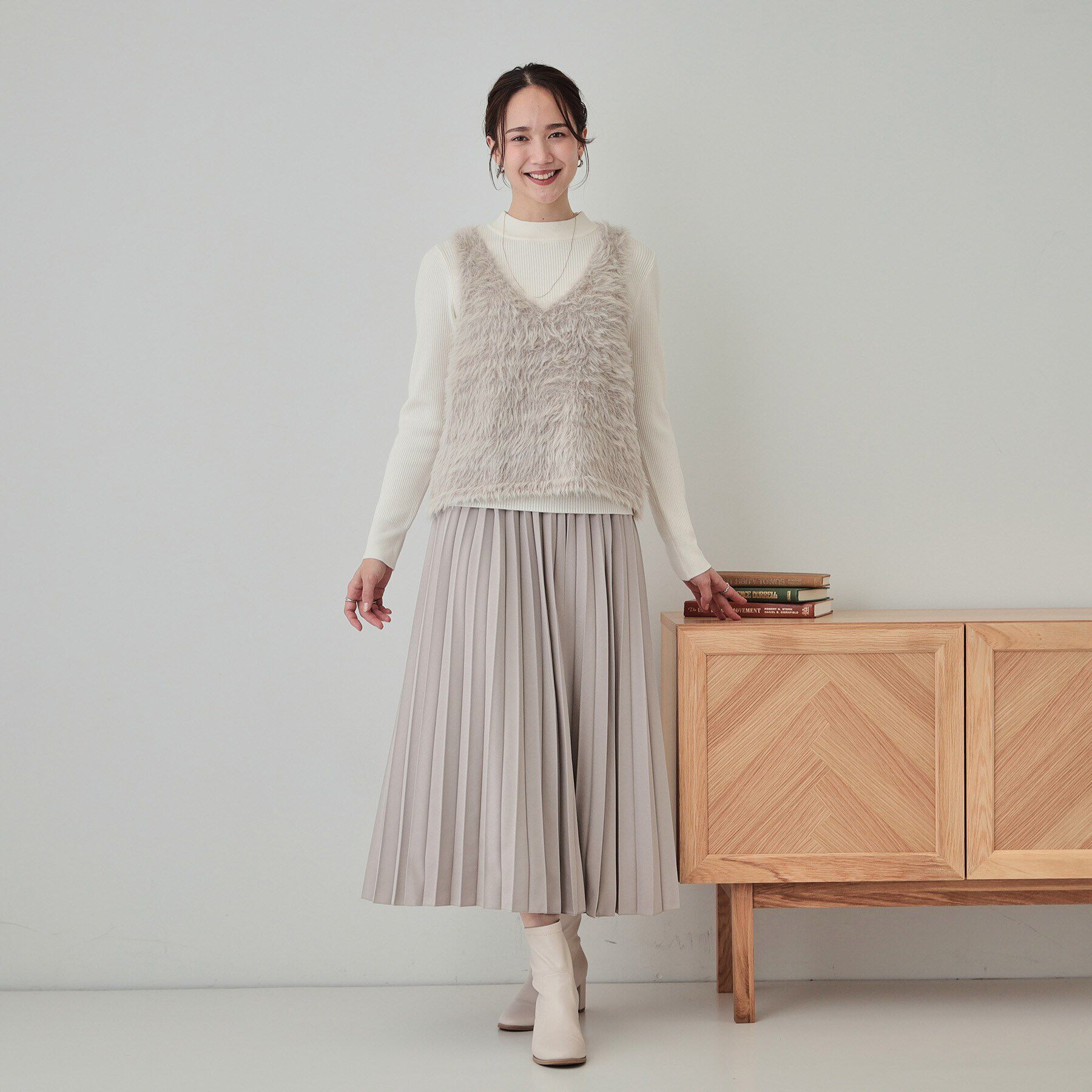 SHOO･LA･RUE「【S-LL/2点セット】大人のフェミニンカジュアルに　フェザー調ベスト+リブニット」|ニット・セーター|