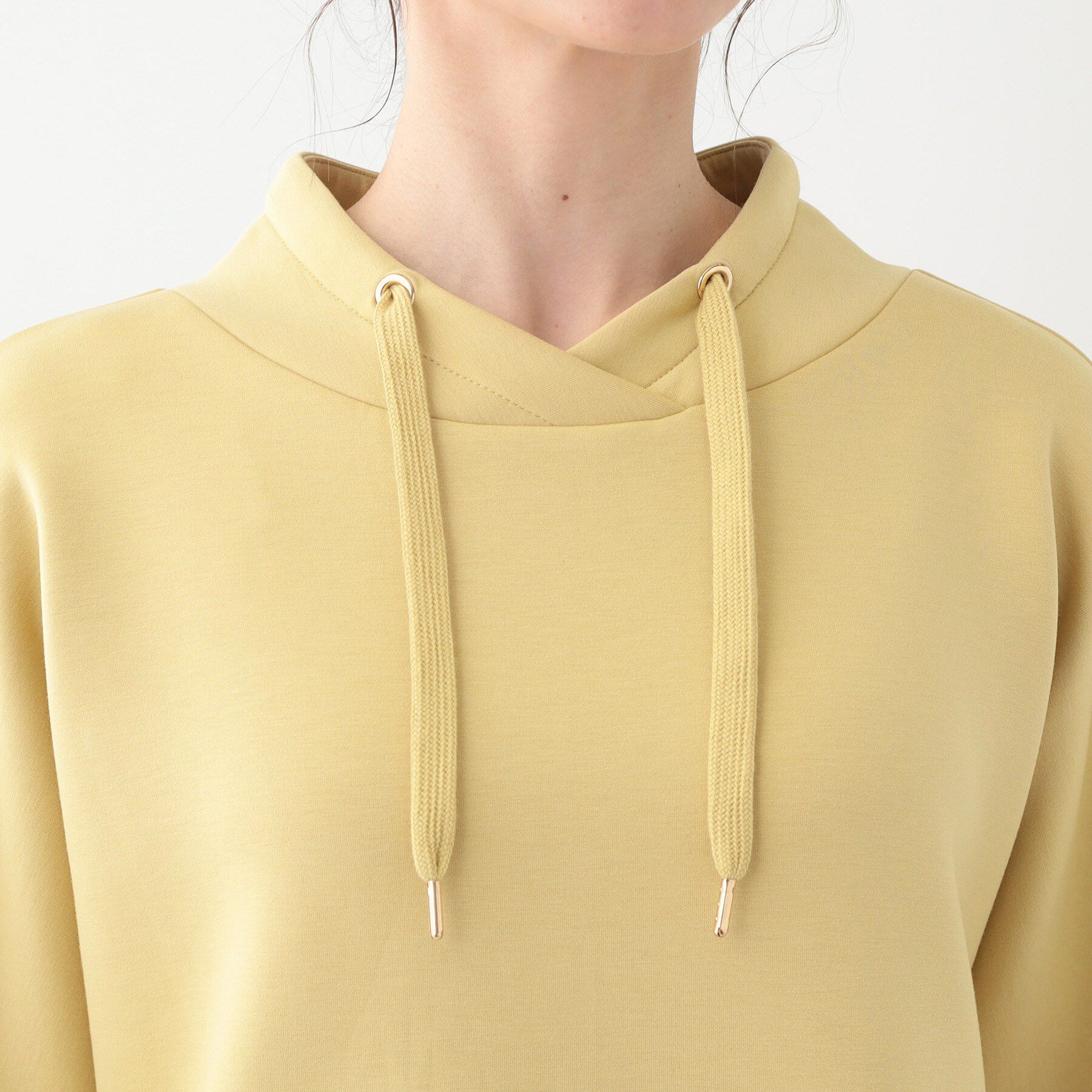 SHOO･LA･RUE「【S-LL】なめらかタッチ もちさら抜け襟トップス」|Tシャツ・カットソー|