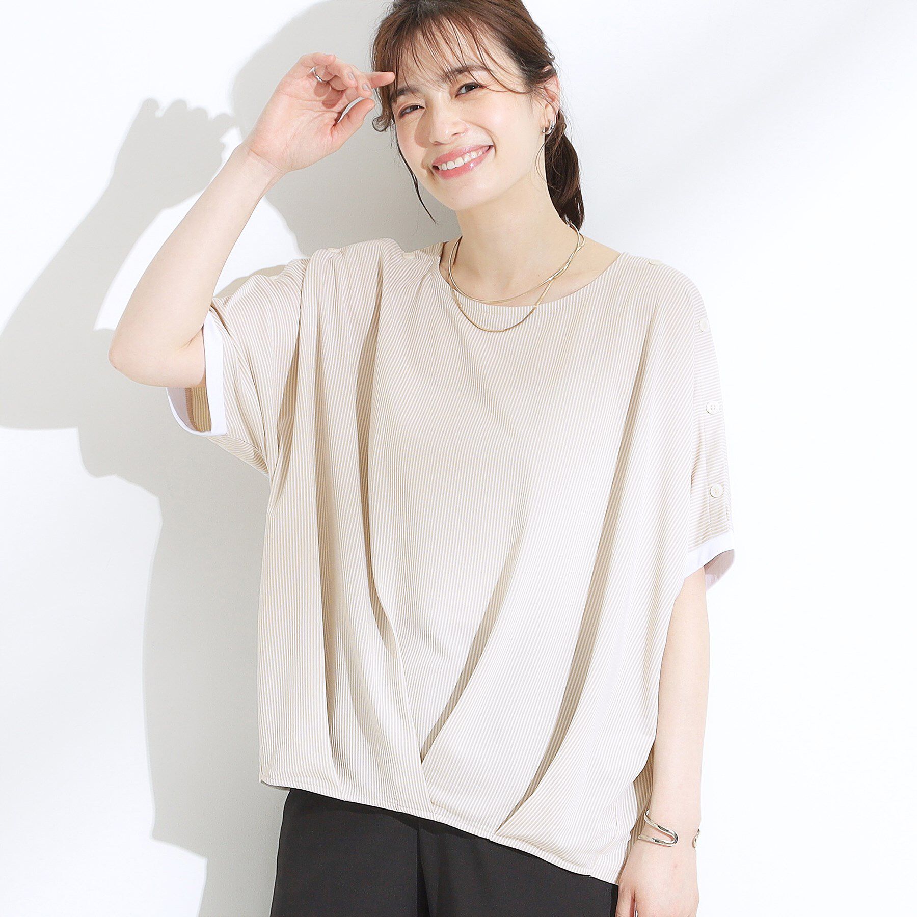 SHOO･LA･RUE「【ひんやり/UV】高気温でも快適に インせず決まるドルマントップス」|Tシャツ・カットソー|ベージュ(352)