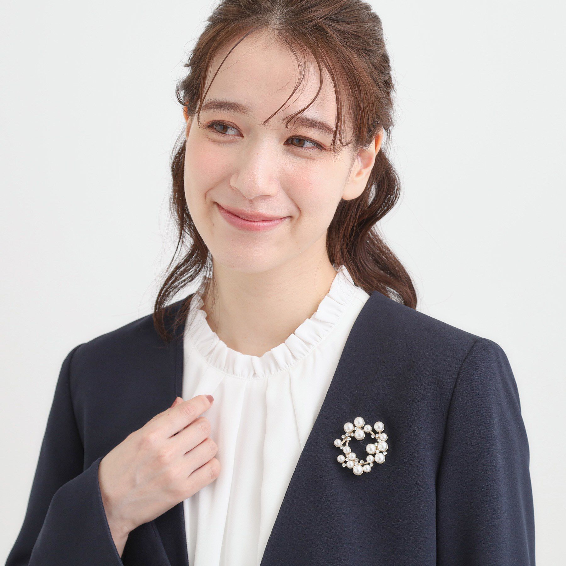 SHOO･LA･RUE「【セレモニー】マグネットブローチ」|ブローチ・コサージュ|