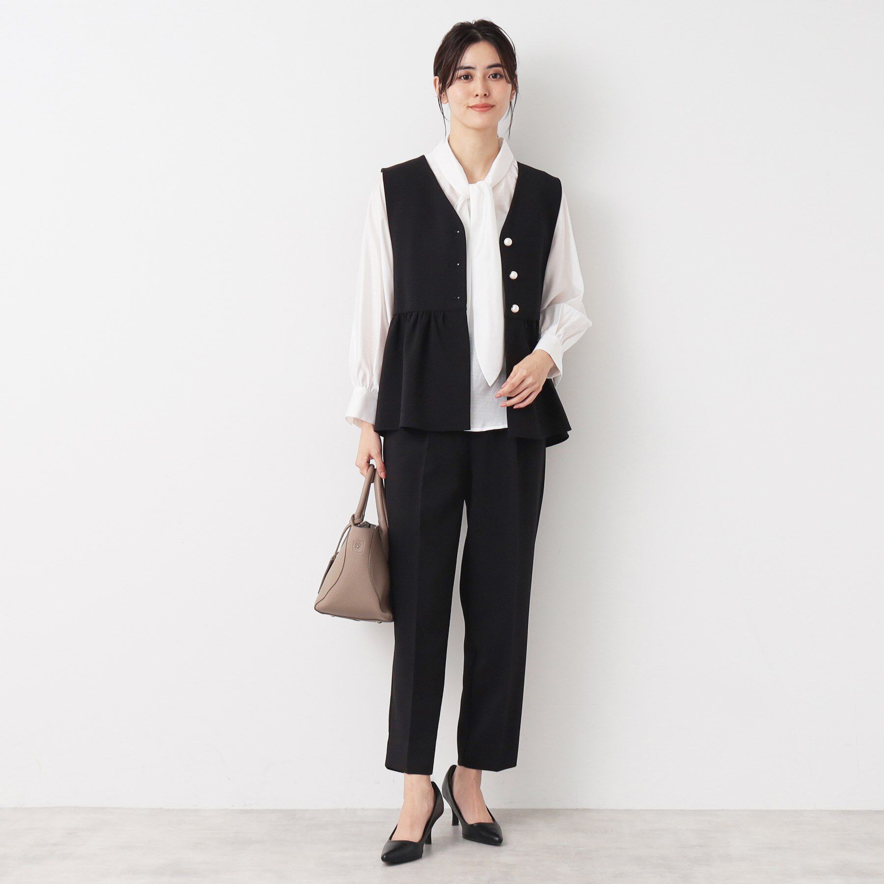 Dessin「【入卒/セレモニー/セットアップ可能/洗える】パール調ボタン付きペプラムジレ」|ベスト・ジレ|