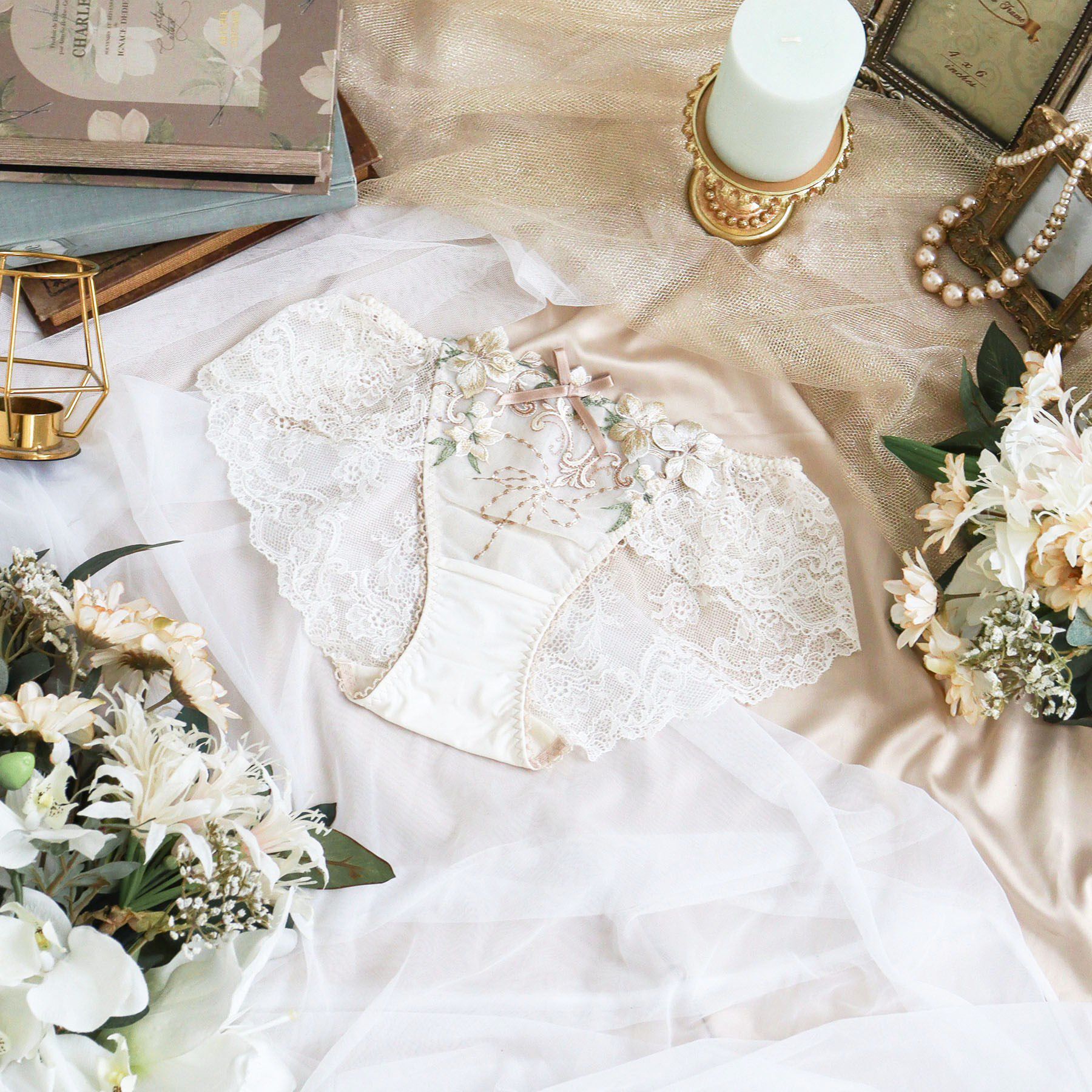 Risa Magli「ヴァネッサ レースショーツ」|インナー|ゴールド(007)