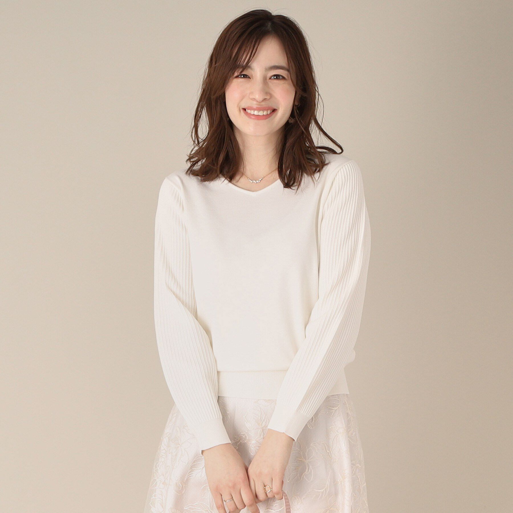 ITS&rsquo;DEMO「【アンチピリング／洗濯機OK】袖編地変化ニット」|ニット・セーター|オフホワイト(003