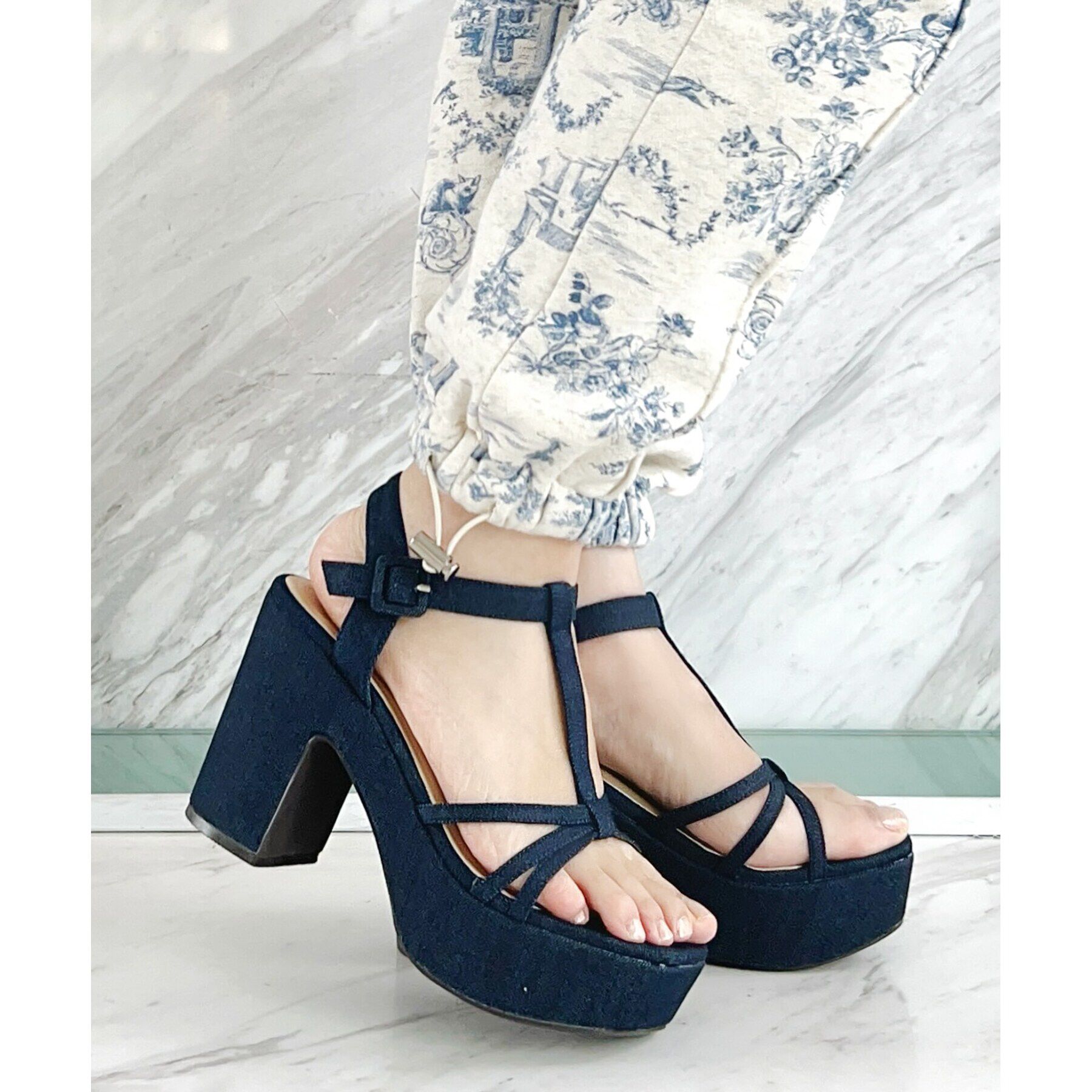 ESPERANZA「Tストラップチャンキーヒールサンダル 24SS」|サンダル|