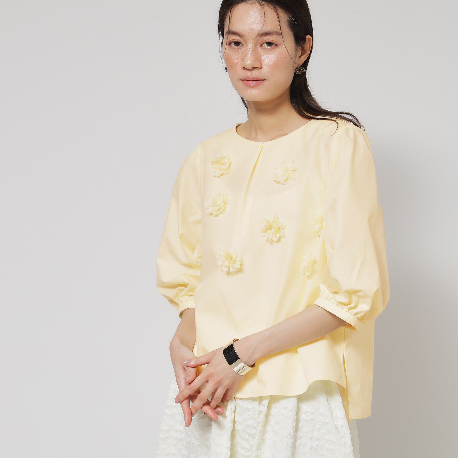 SunaUna「【接触冷感／フラワーモチーフ】パフスリーブブラウス」|シャツ・ブラウス|イエロー(031)