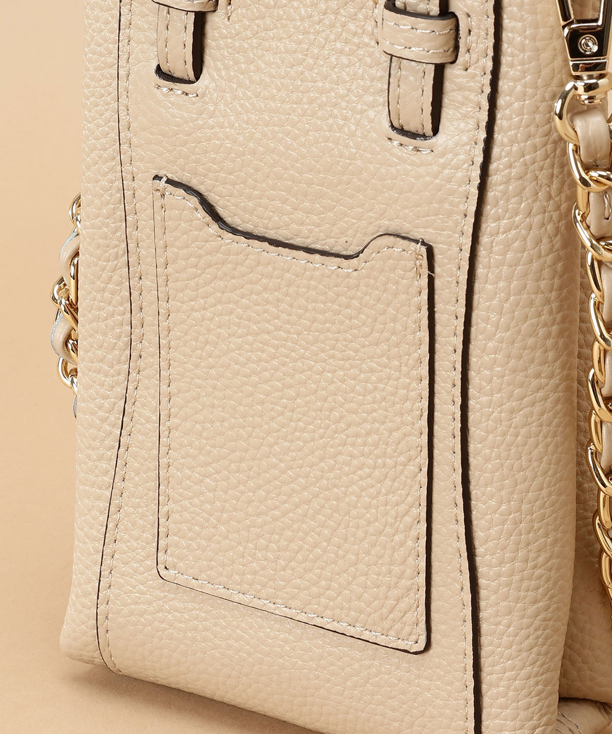 Samantha Thavasa「シンプルスクエア型 レザーミニショルダーバッグ」|ショルダー・メッセンジャー|