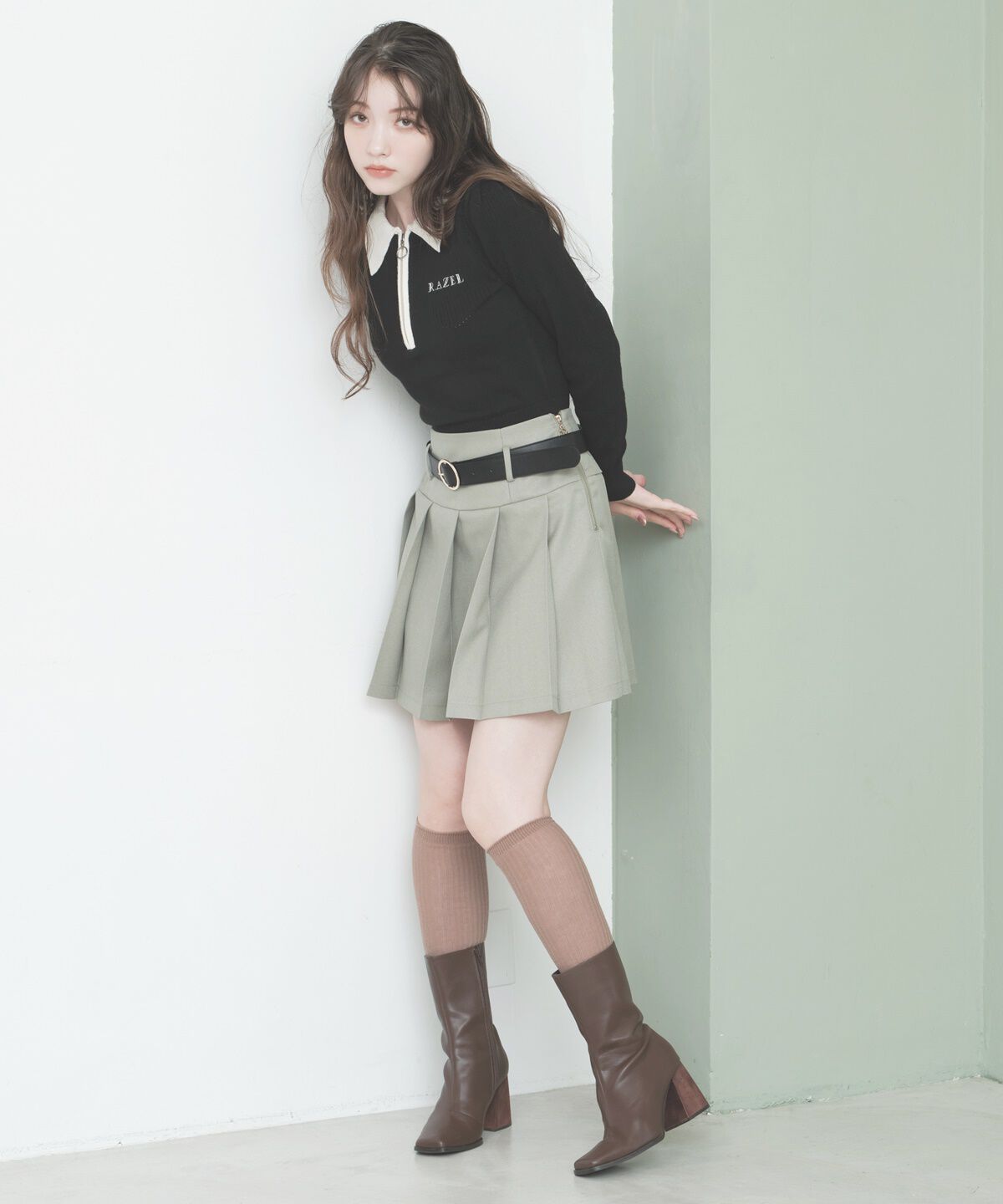 REDYAZEL「ベルト付きローウエストプリーツミニスカート」|フレア|