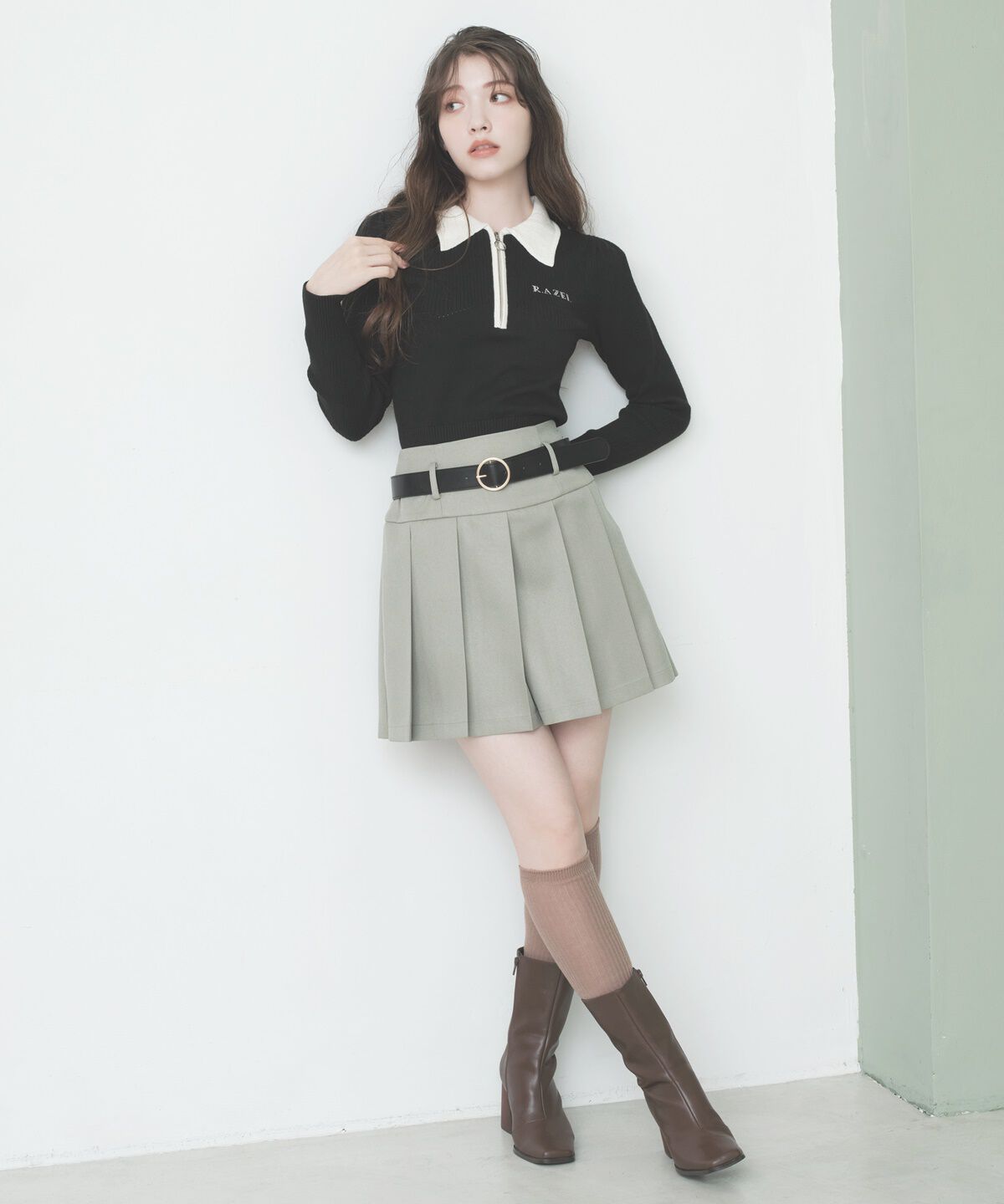 REDYAZEL「ベルト付きローウエストプリーツミニスカート」|フレア|