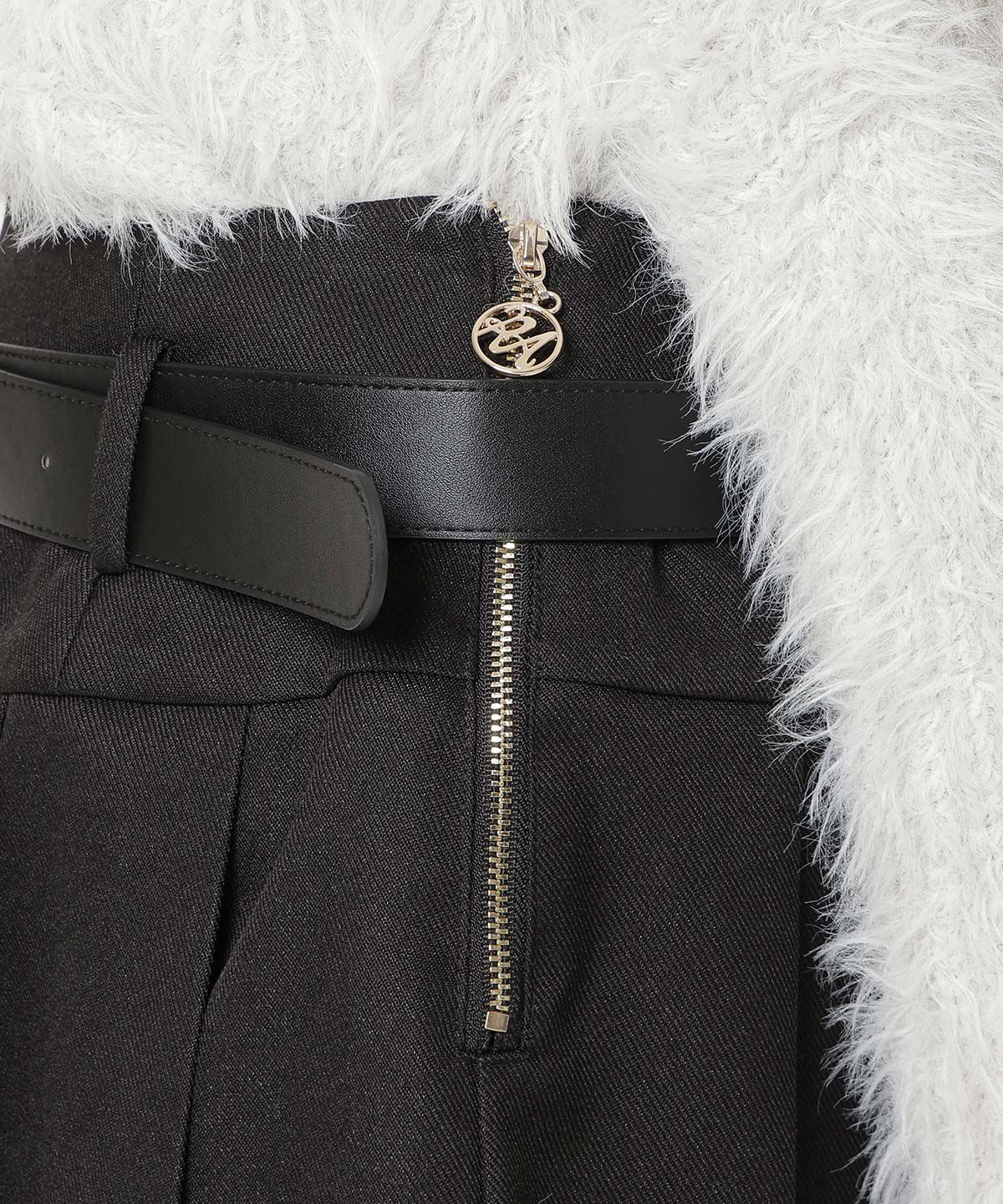 REDYAZEL「ベルト付きローウエストプリーツミニスカート」|フレア|