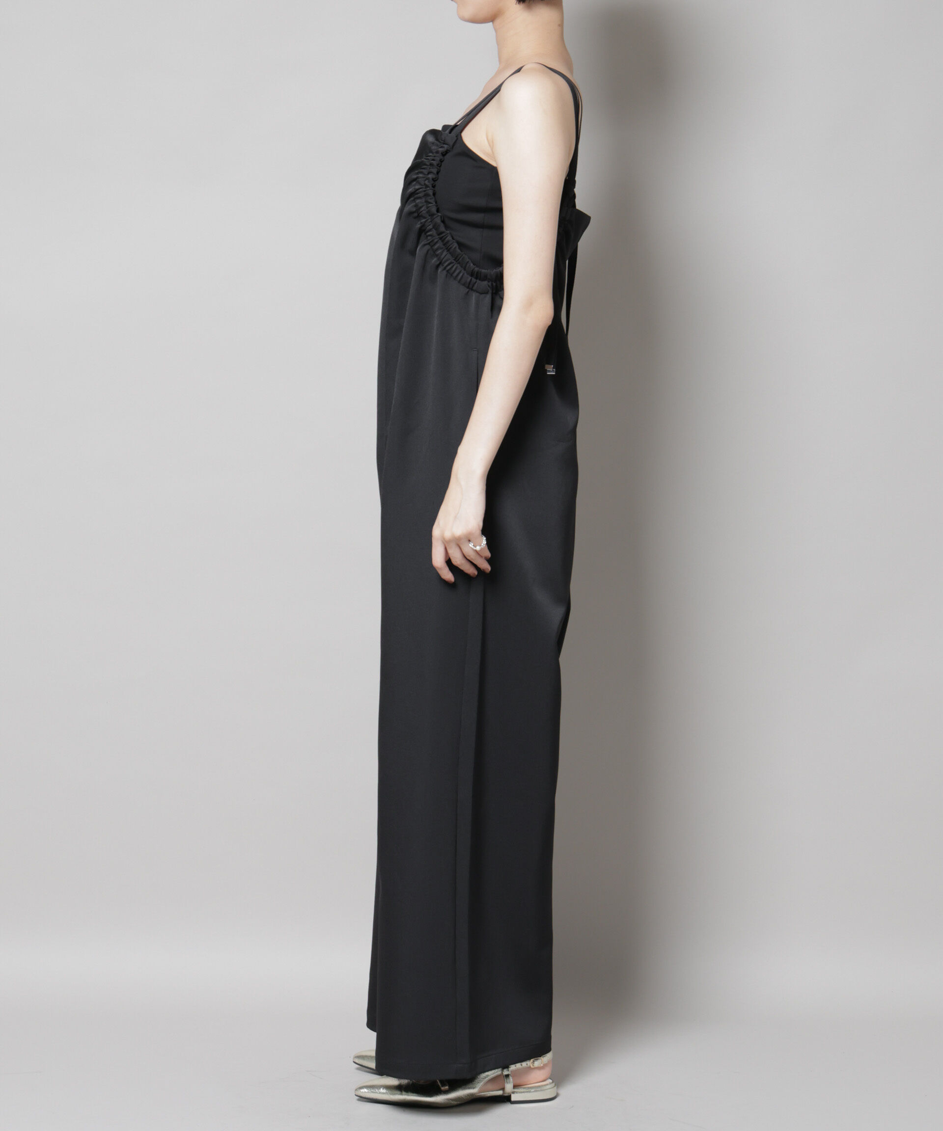 nano･universe「ギャザーデザインサロペットパンツ」|ワンピース|