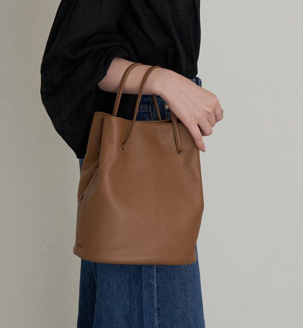  「【再値下げ】レザー巾着バケットバッグ」|ショルダー・メッセンジャー|