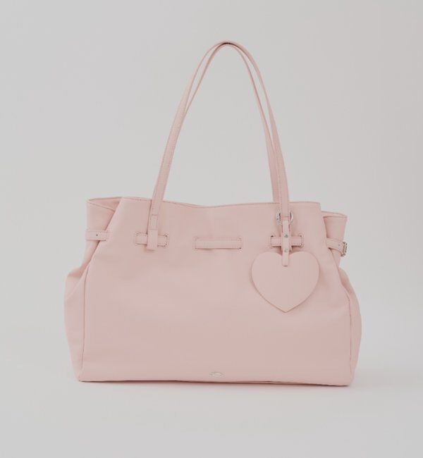  「【5色展開/通勤・通学に◎】チャーム付きベルトデザインBIGトートバッグ」|トートバッグ|ピンク