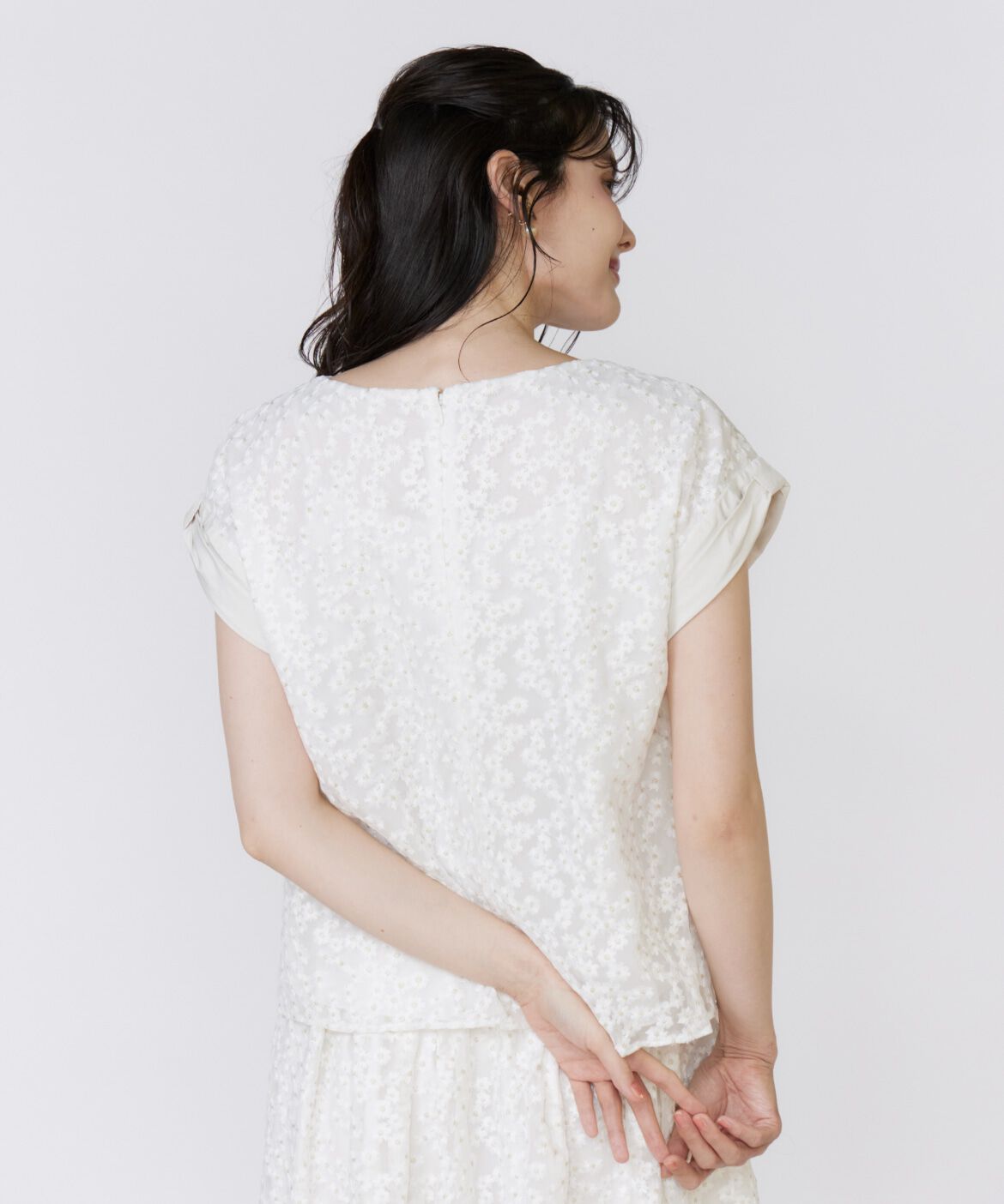 Maglie le cassetto「《大きいサイズ》フラワー刺繍ブラウス」|シャツ・ブラウス|