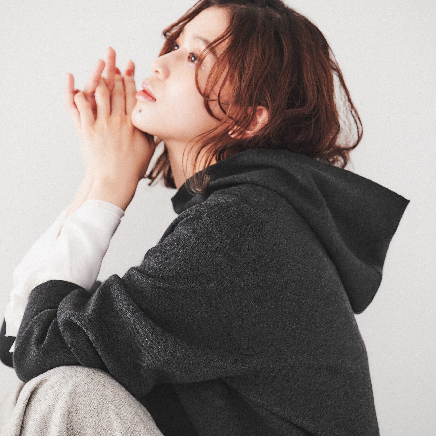 UNTITLED「【セットアップ可能/スウェットライク】バラクラバ付き ニットプルオーバー」|ニット・セーター|