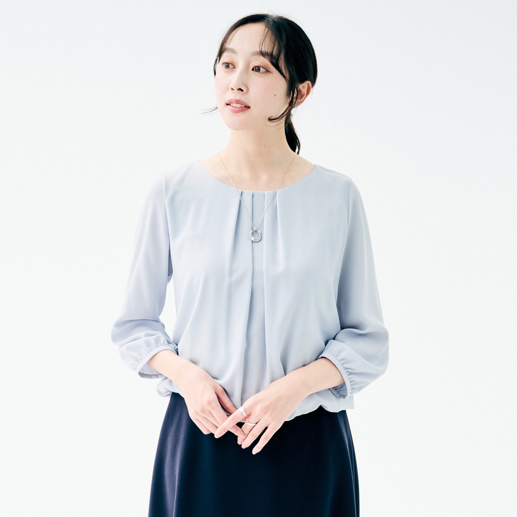 UNTITLED「【透けにくい/ウエストイン見え】タックブラウス」|シャツ・ブラウス|