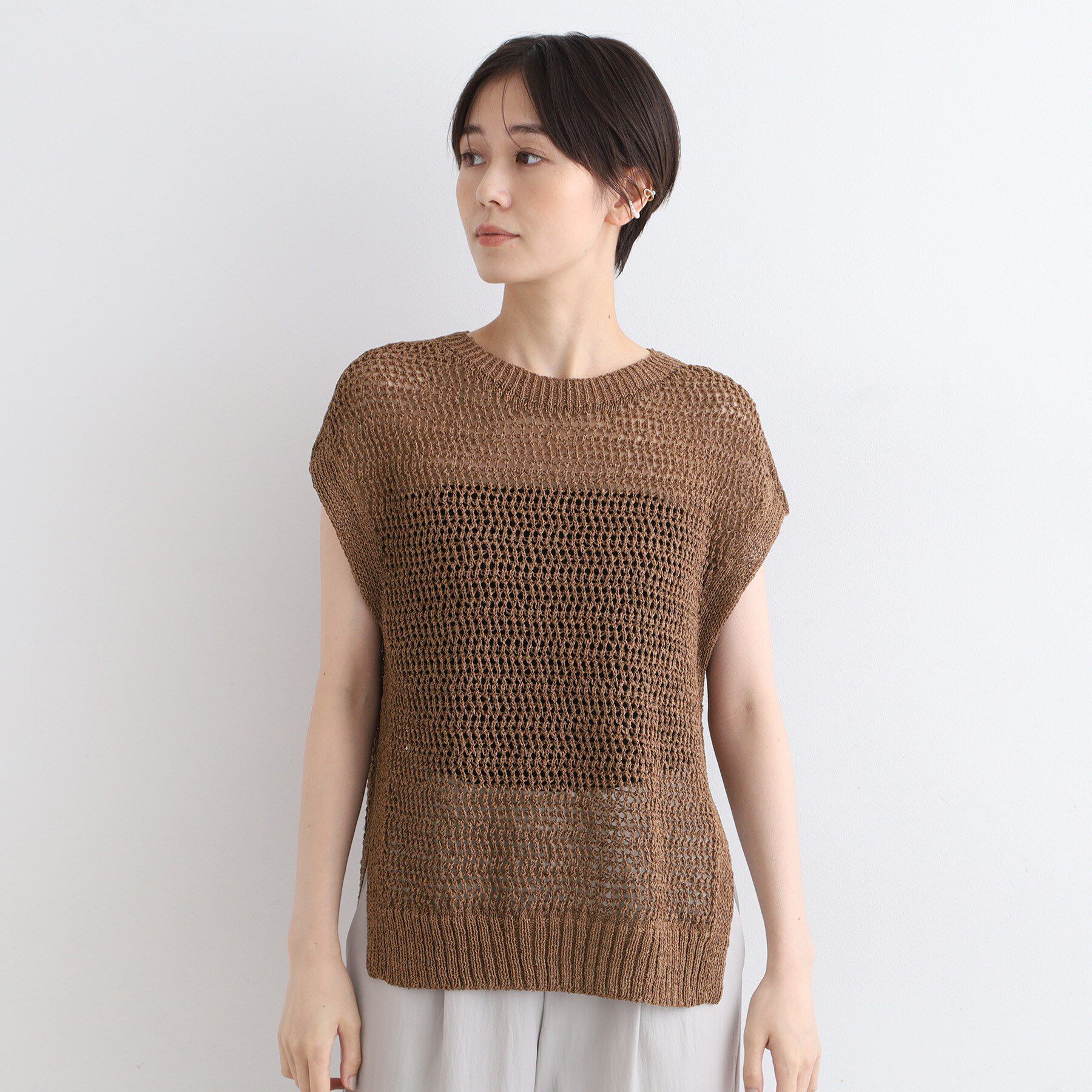 INDIVI「【洗える／ペーパーヤーン】透かし柄ニットベスト」|ニット・セーター|