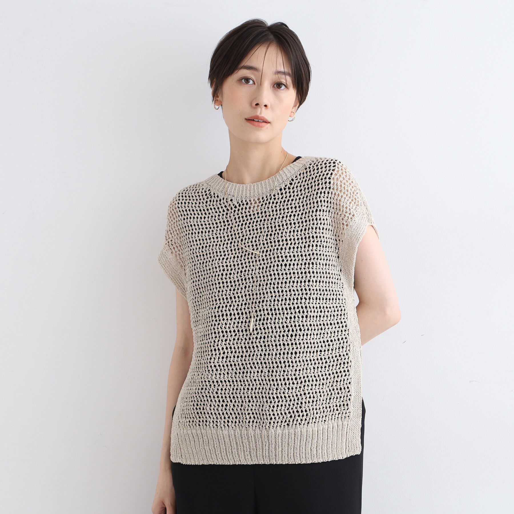 INDIVI「【洗える／ペーパーヤーン】透かし柄ニットベスト」|ニット・セーター|