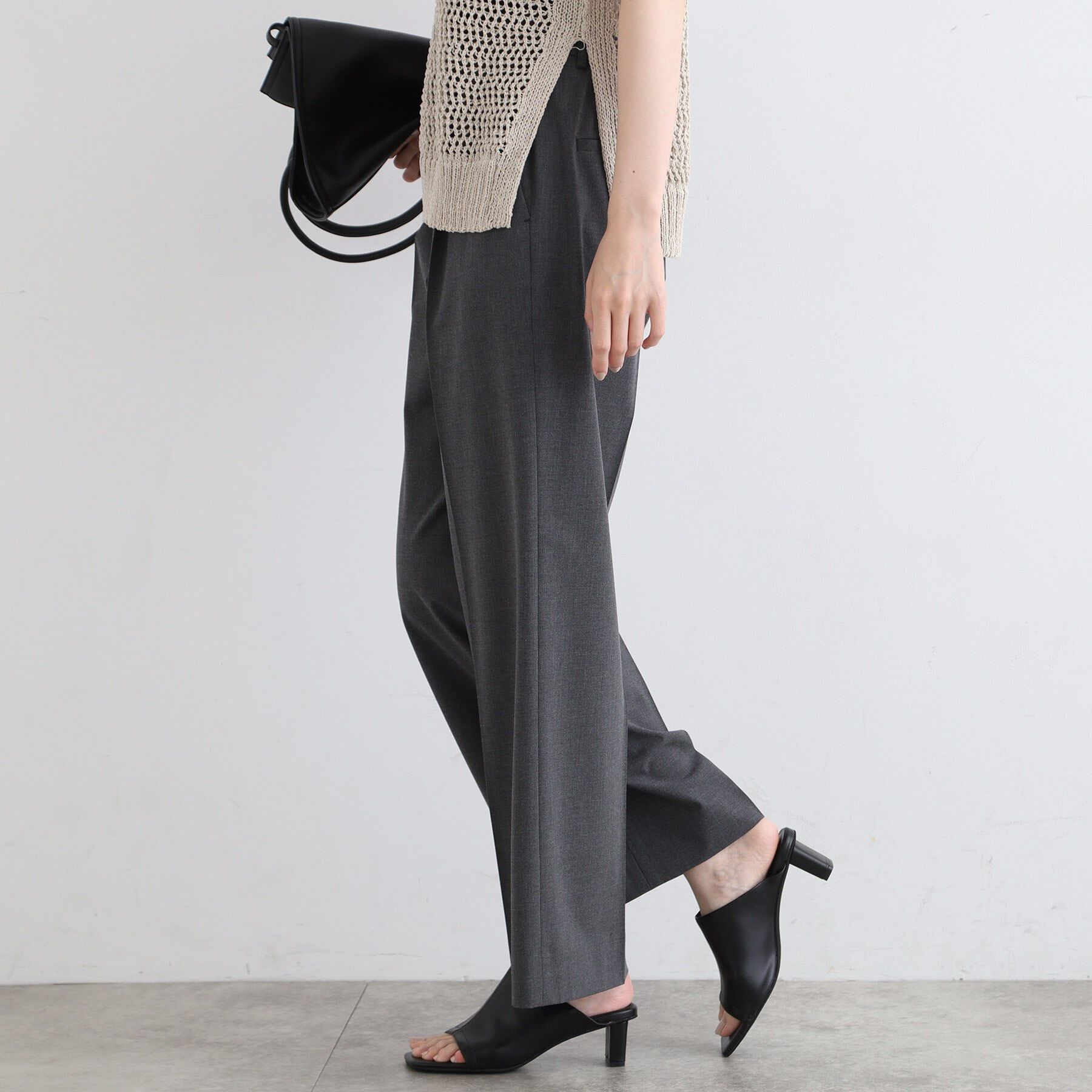 INDIVI「【洗える／ストレッチ】トレンド素材タックワイドパンツ」|その他|