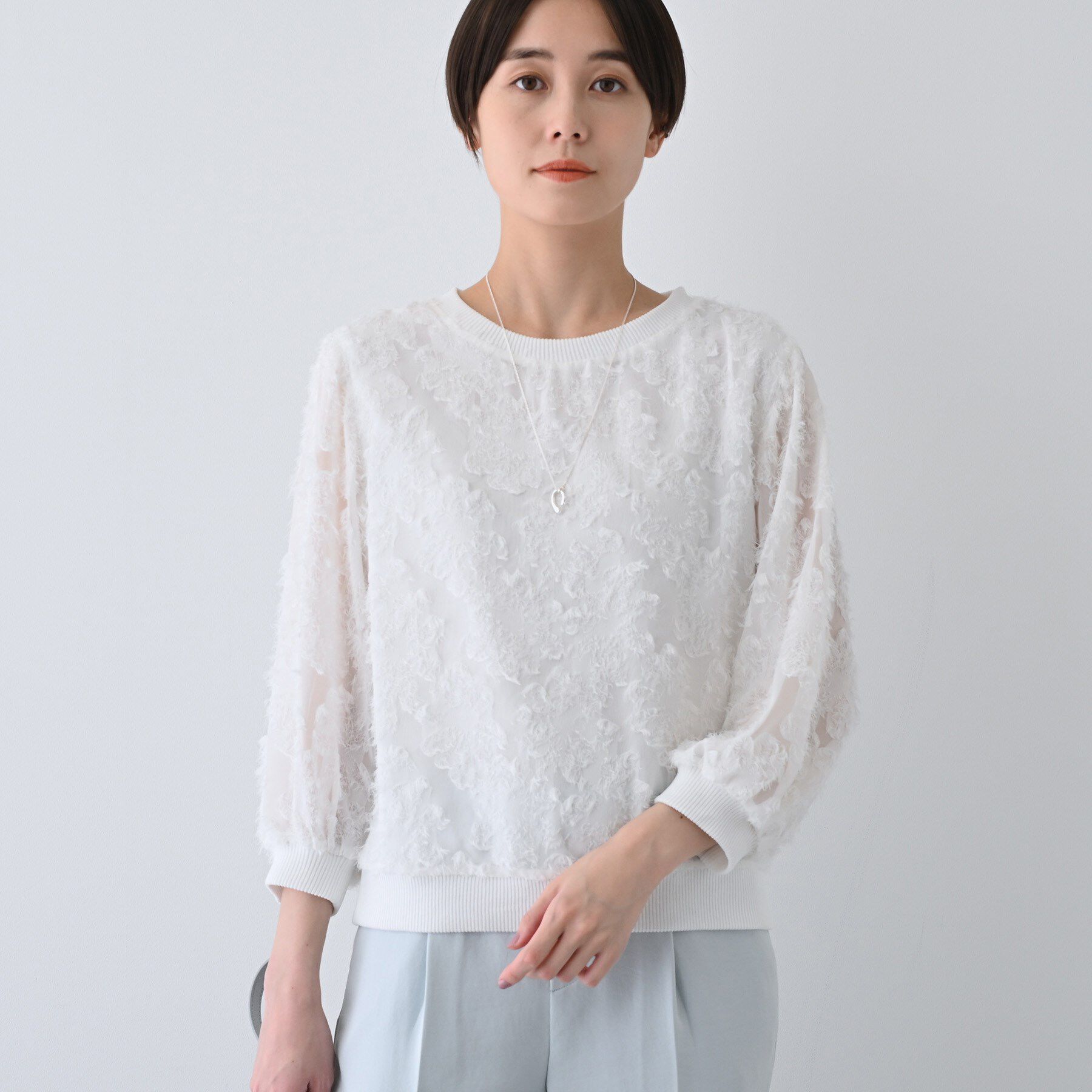 INDIVI「【トレンド／華やか】フリンジカットジャカードトップス」|シャツ・ブラウス|ホワイト(001)