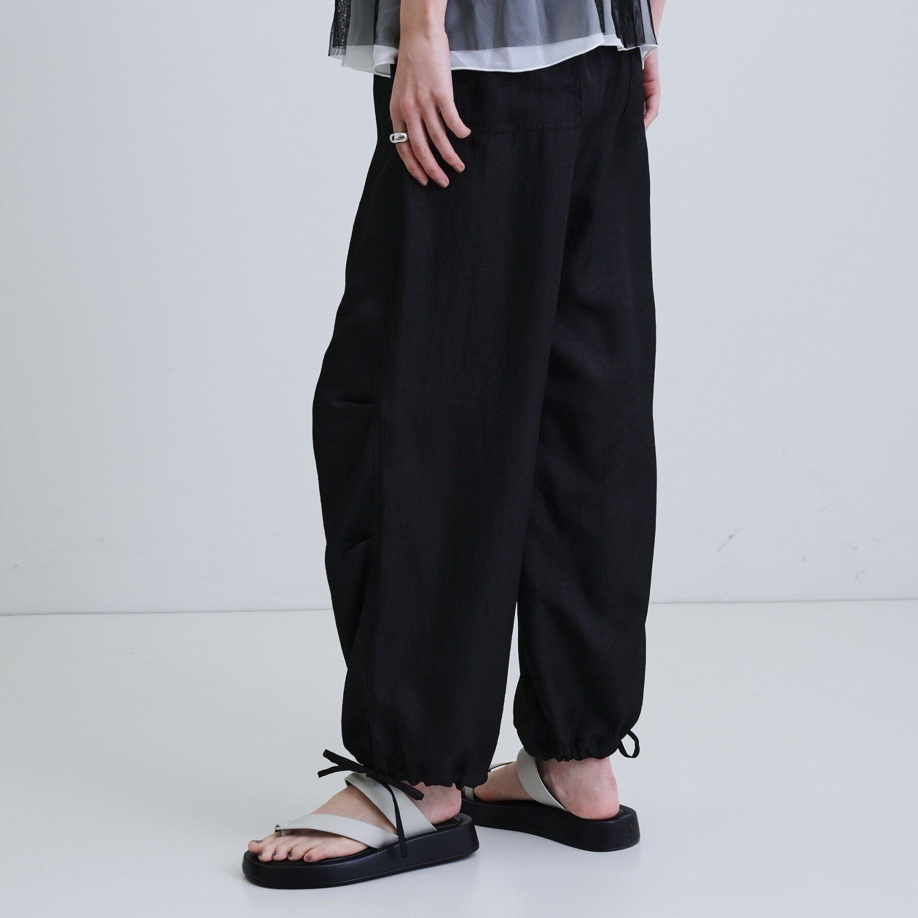GALLEST「ドレープサテンパンツ」|その他|