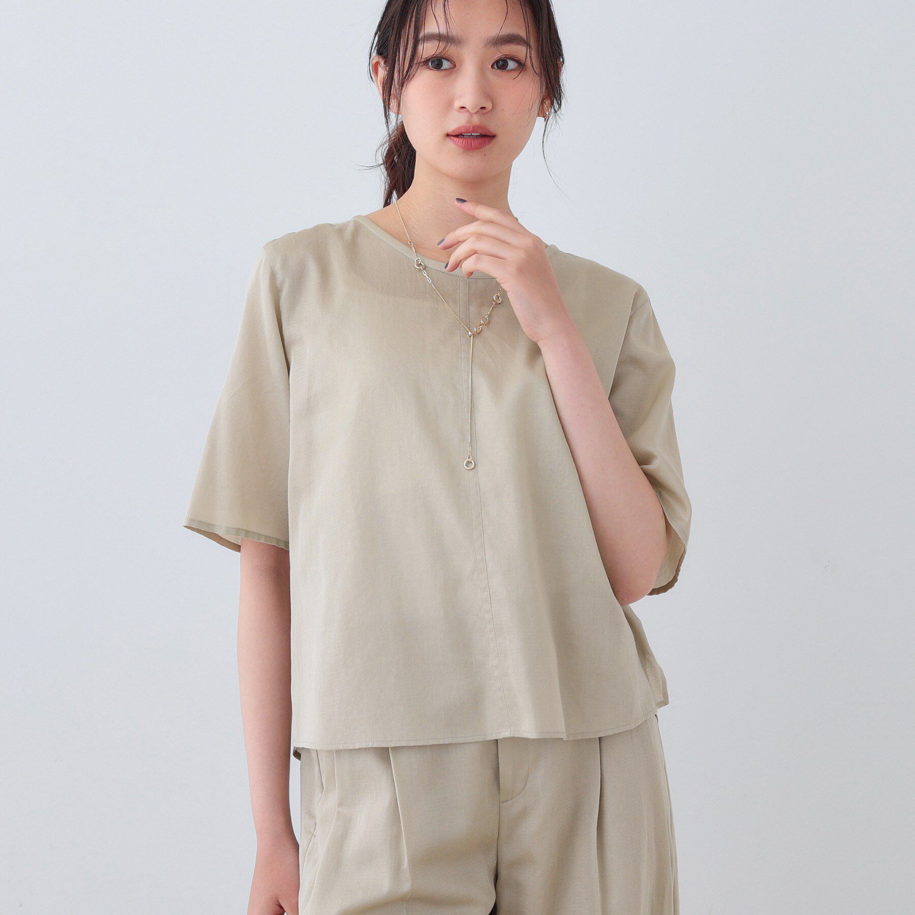 INDIVI「【日本製／SETUP可能】ガーゼ素材Tブラウス」|シャツ・ブラウス|ベージュ(052)