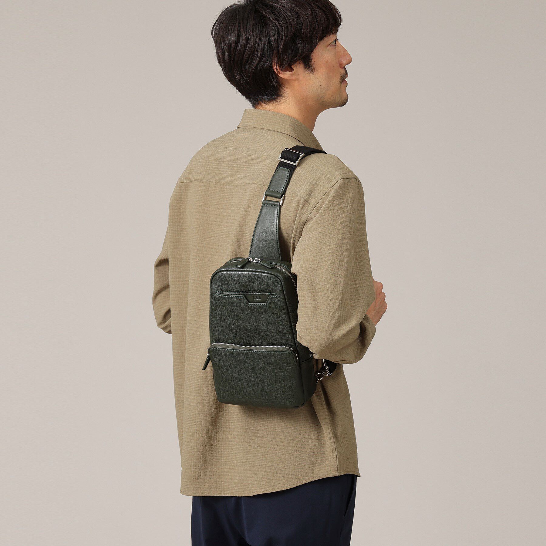 TAKEO KIKUCHI「【カードケース付き】シュリンクレザーボディバック」|その他|