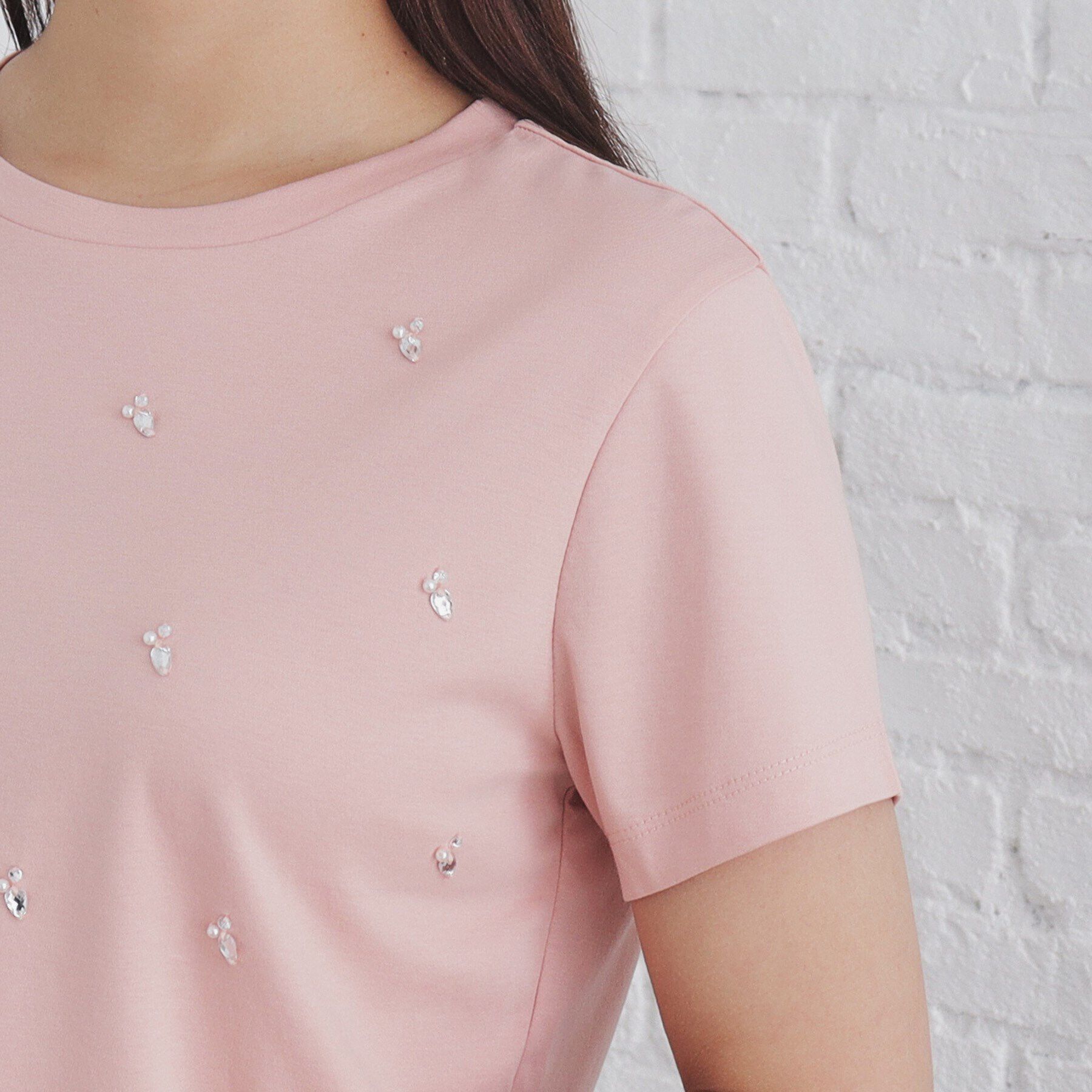 index「《美人百花掲載》クールタッチ短丈ビジューTシャツ【洗濯機洗い/接触冷感】」|Tシャツ・カットソー|