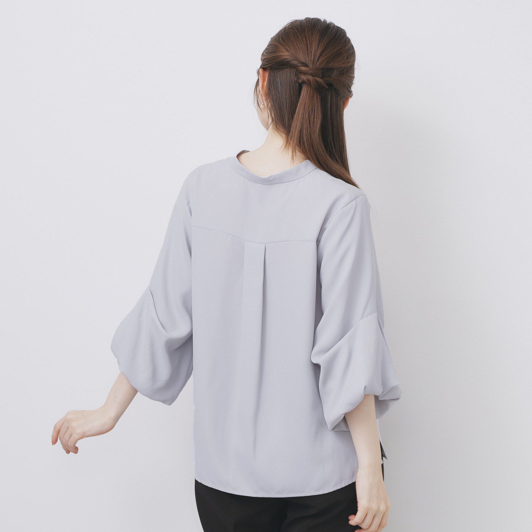index「スキッパーバルーンスリーブブラウス【洗濯機洗い可/イージーアイロン】」|シャツ・ブラウス|