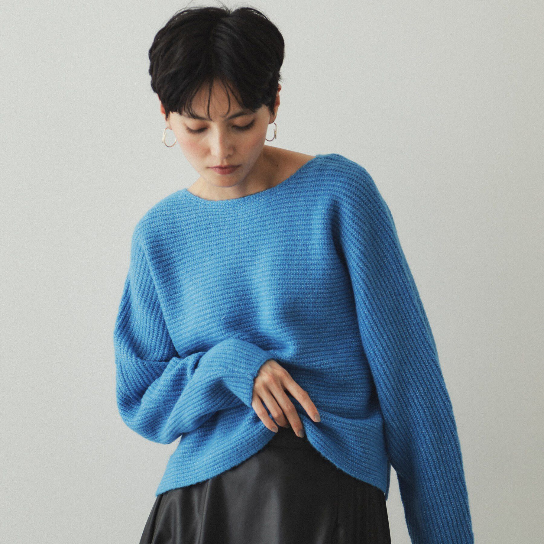 OPAQUE.CLIP「リラクシードルマンスリーブニット【洗濯機洗い可】」|ニット・セーター|ブルー(092)
