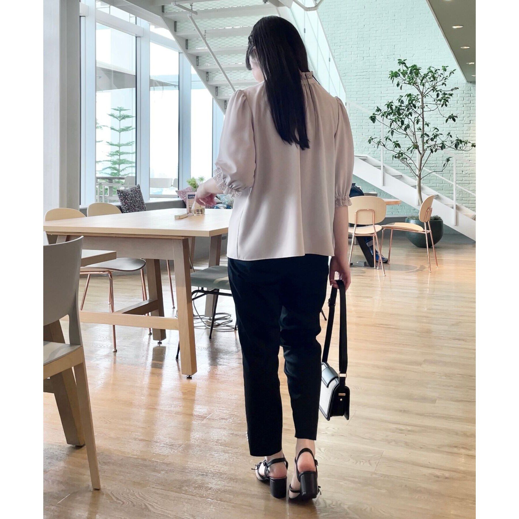 Couture broach「【上品華やか／二の腕カバー】5分袖エンブロレースブラウス」|シャツ・ブラウス|