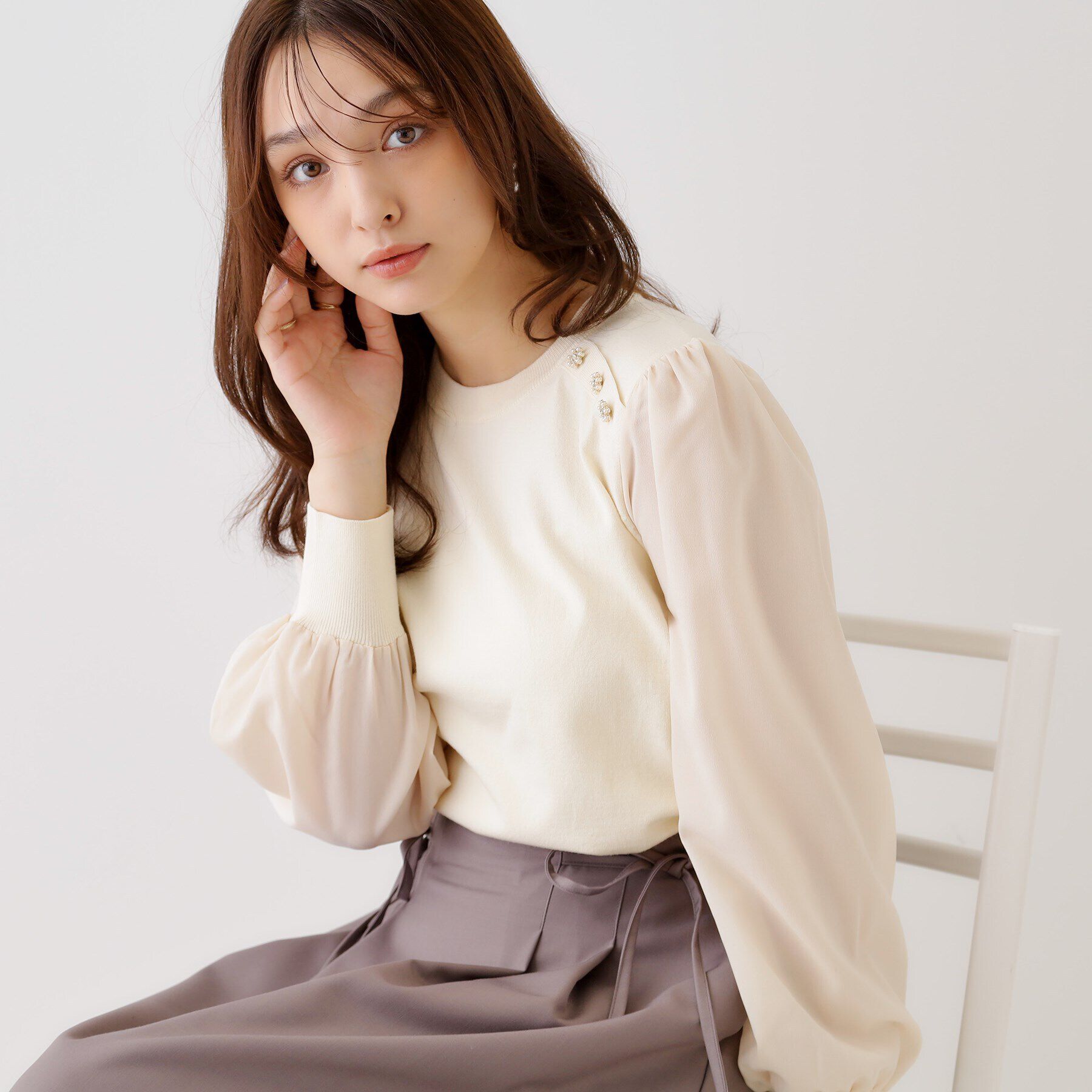 Couture broach「【大人レディなニット・通勤にも】飾り釦ドッキングスリーブニット」|ニット・セーター|ｱｲﾎﾞﾘｰ(004)