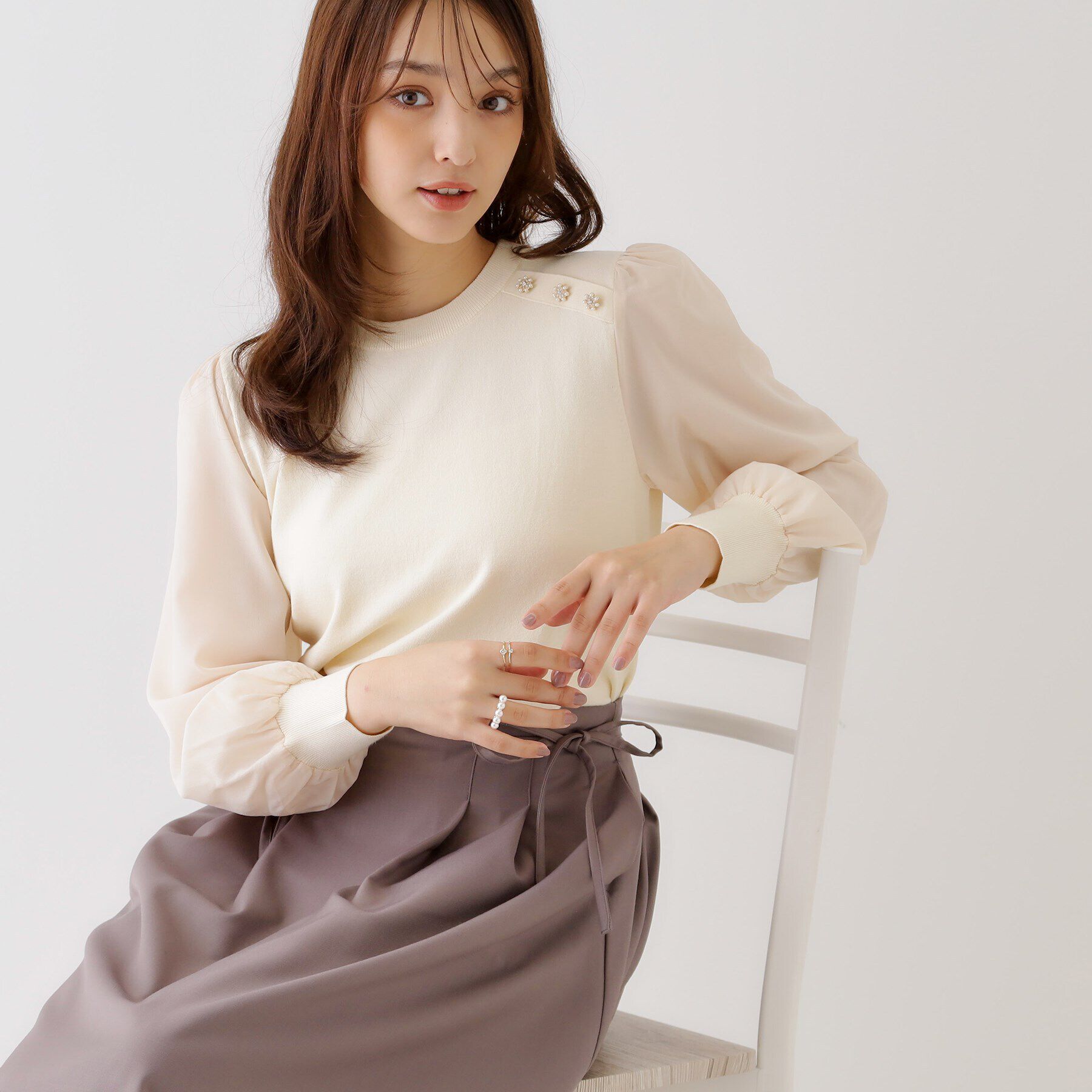 Couture broach「【大人レディなニット・通勤にも】飾り釦ドッキングスリーブニット」|ニット・セーター|