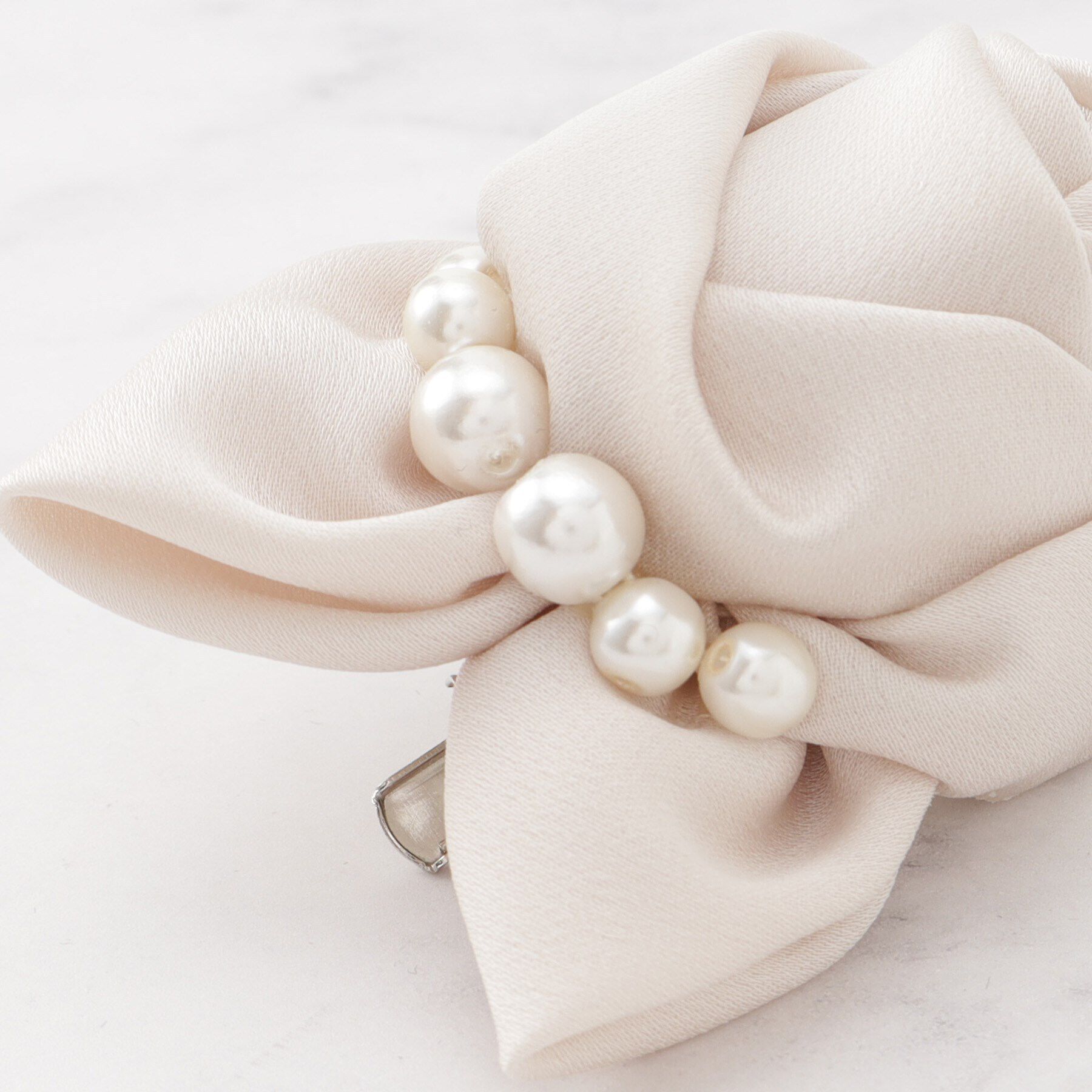 Couture broach「ローズパール調コサージュ」|ブローチ・コサージュ|